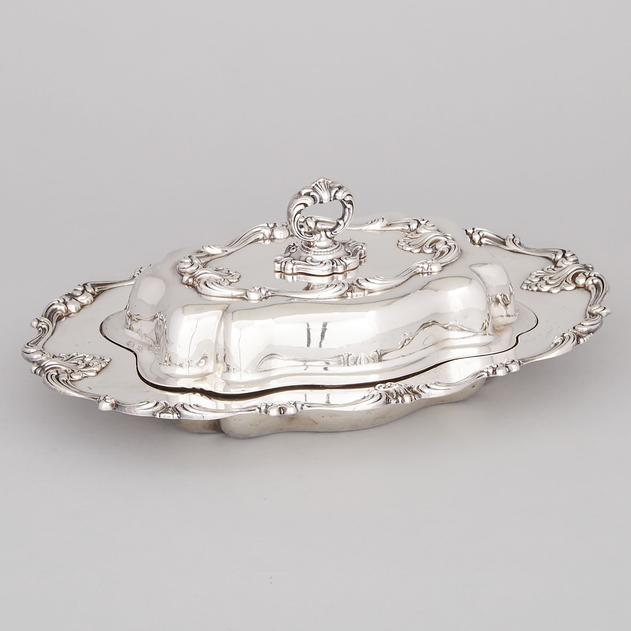 American Silver Covered Entrée Dish, Frank Whiting Co., North Attleboro, Mass., 20th century