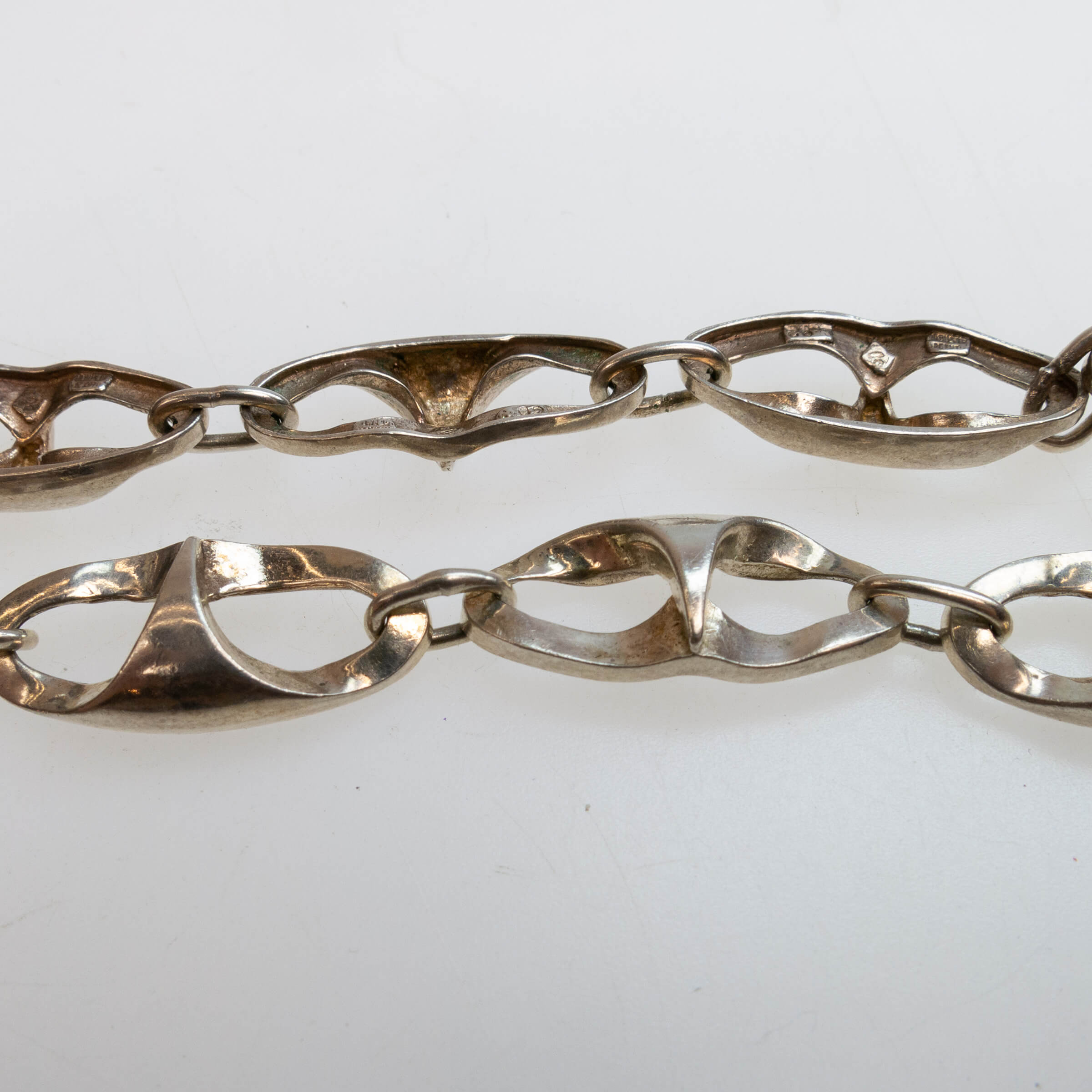 Industria Argentina Sterling Silver Oval Link Chain