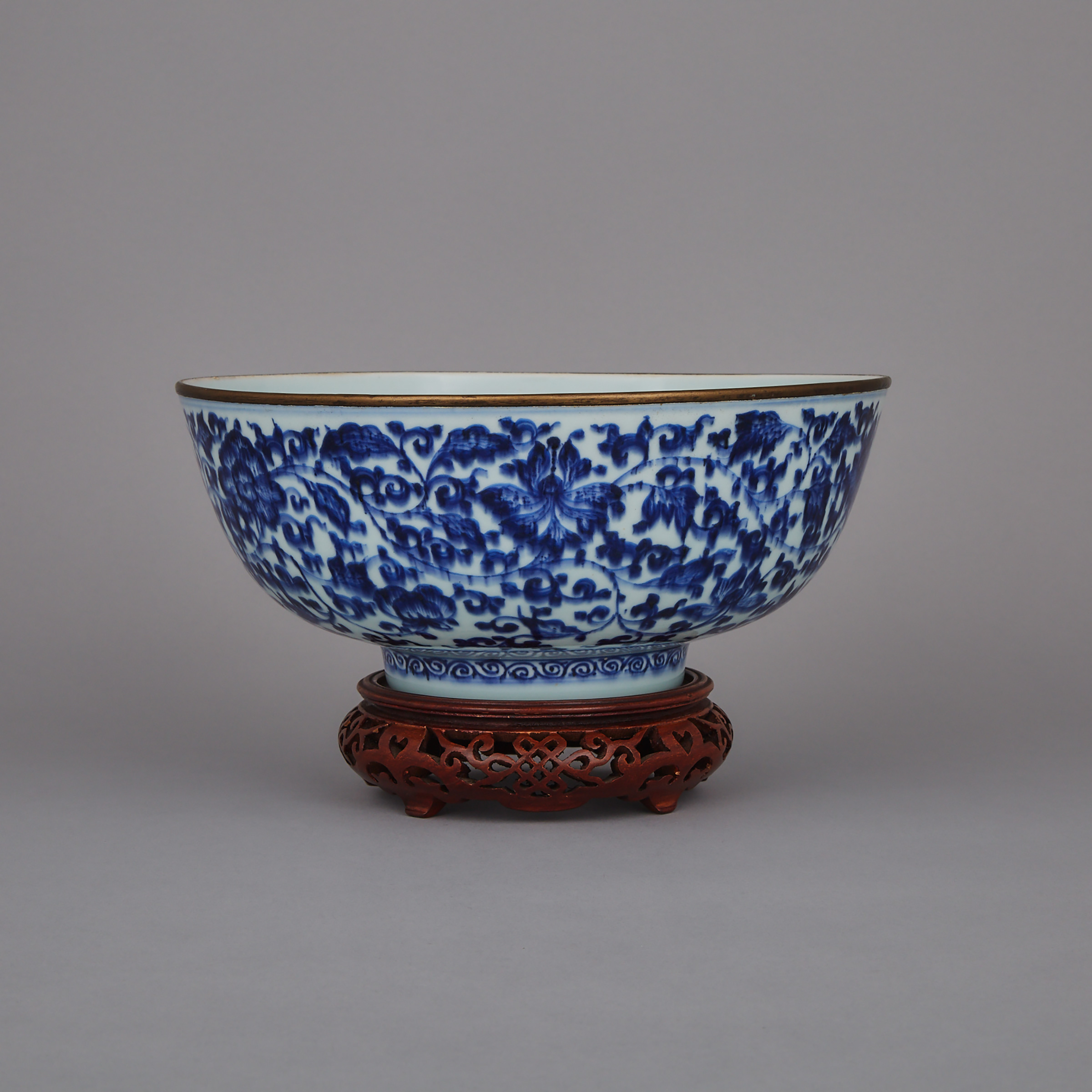 A Blue and White Punch Bowl, 17th/18th Century