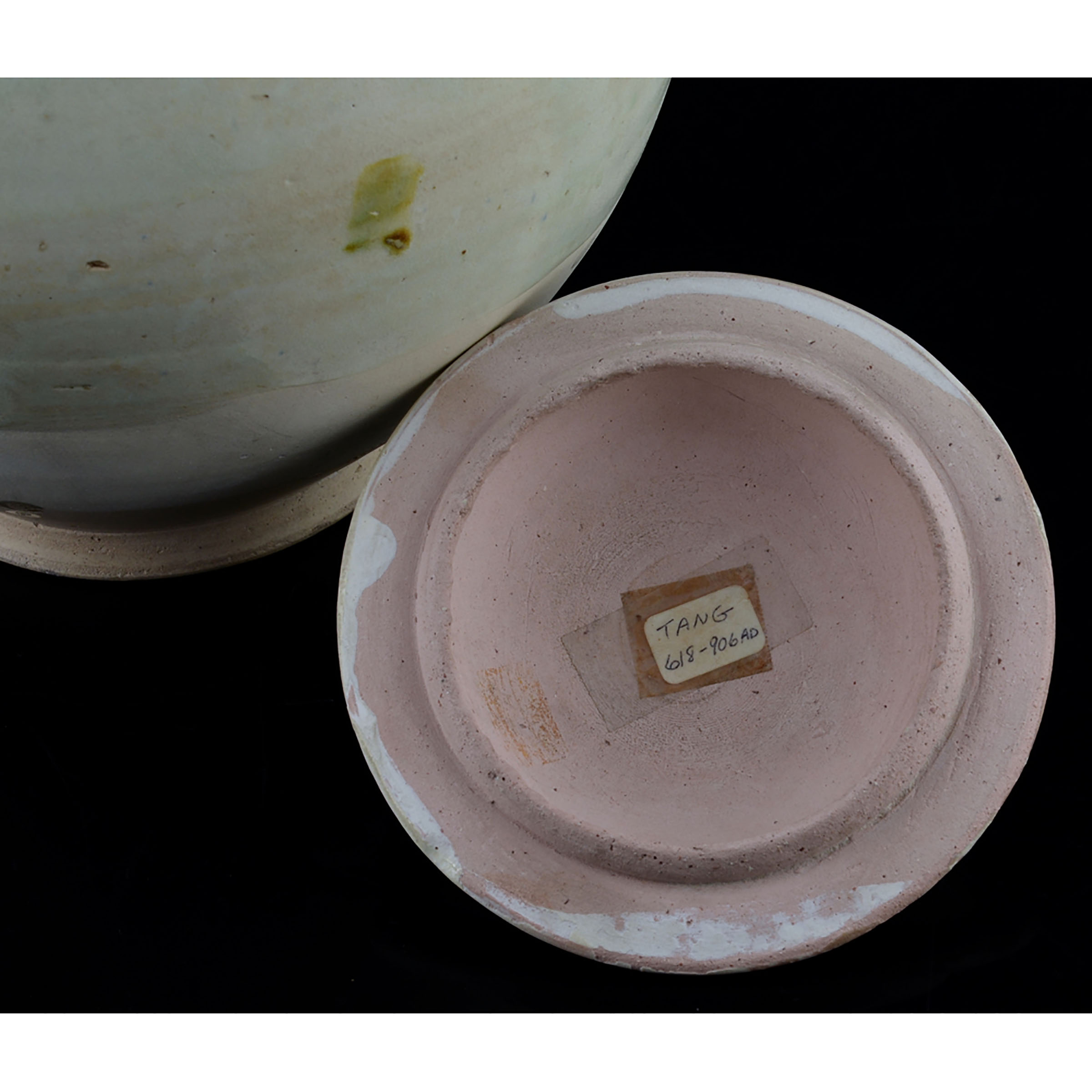 A White Glazed Lidded Jar, Tang Dynasty