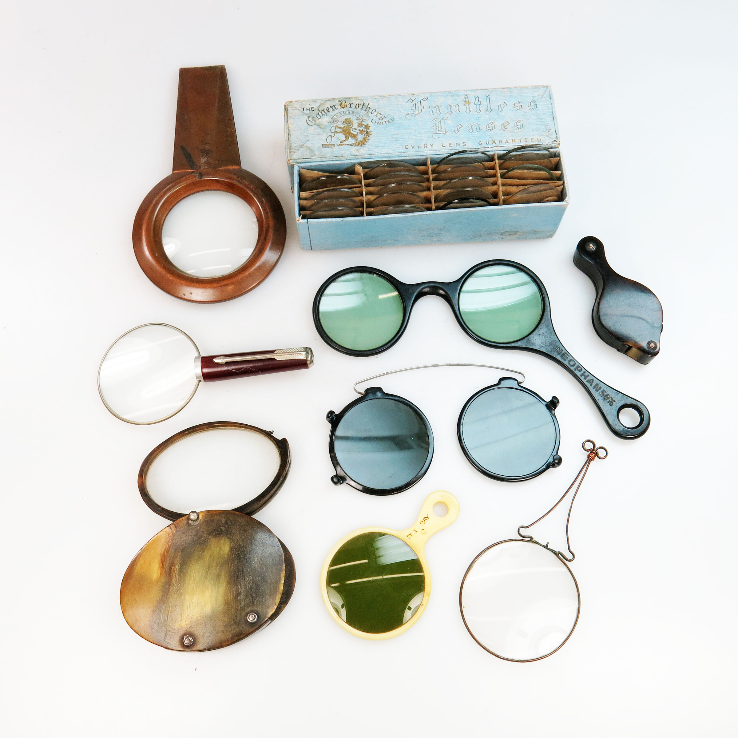 Small Lot Of Various Magnifiers, Etc