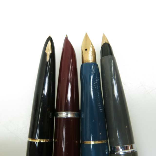 4 Parker Fountain Pens