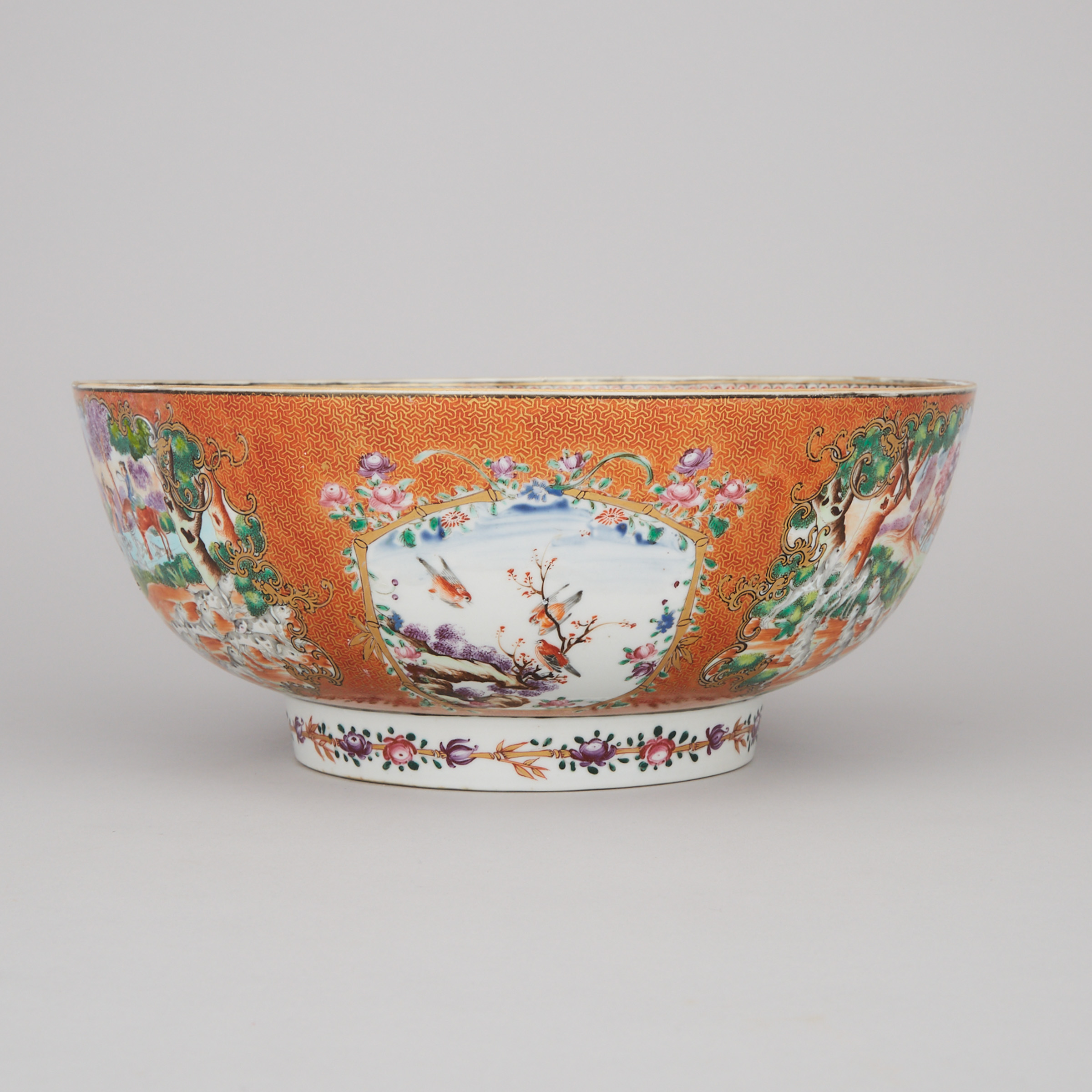 Chinese Export Porcelain Fox Hunt Bowl, c.1780