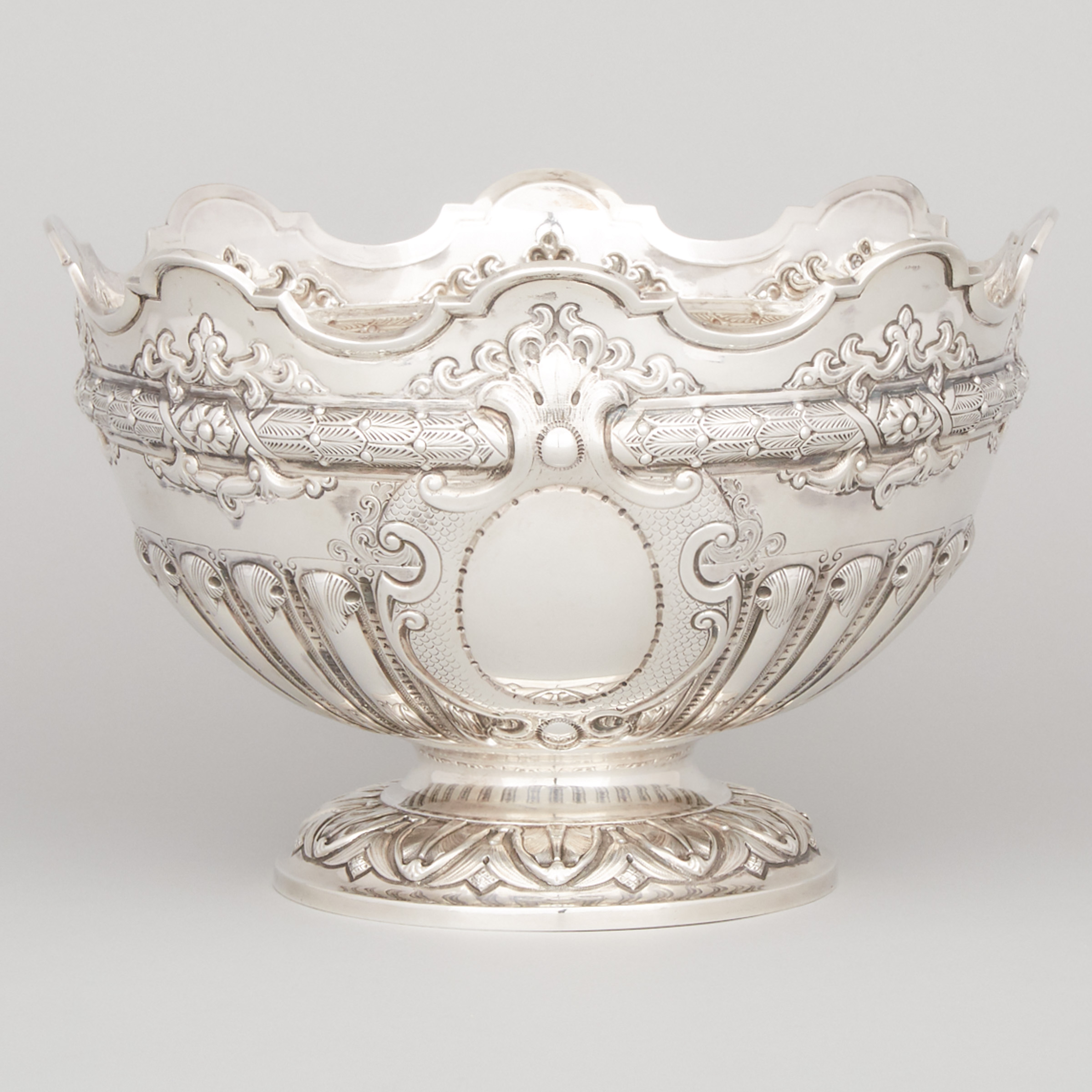 Late Victorian Silver Monteith, Sibray, Hall & Co Ltd., London, 1897