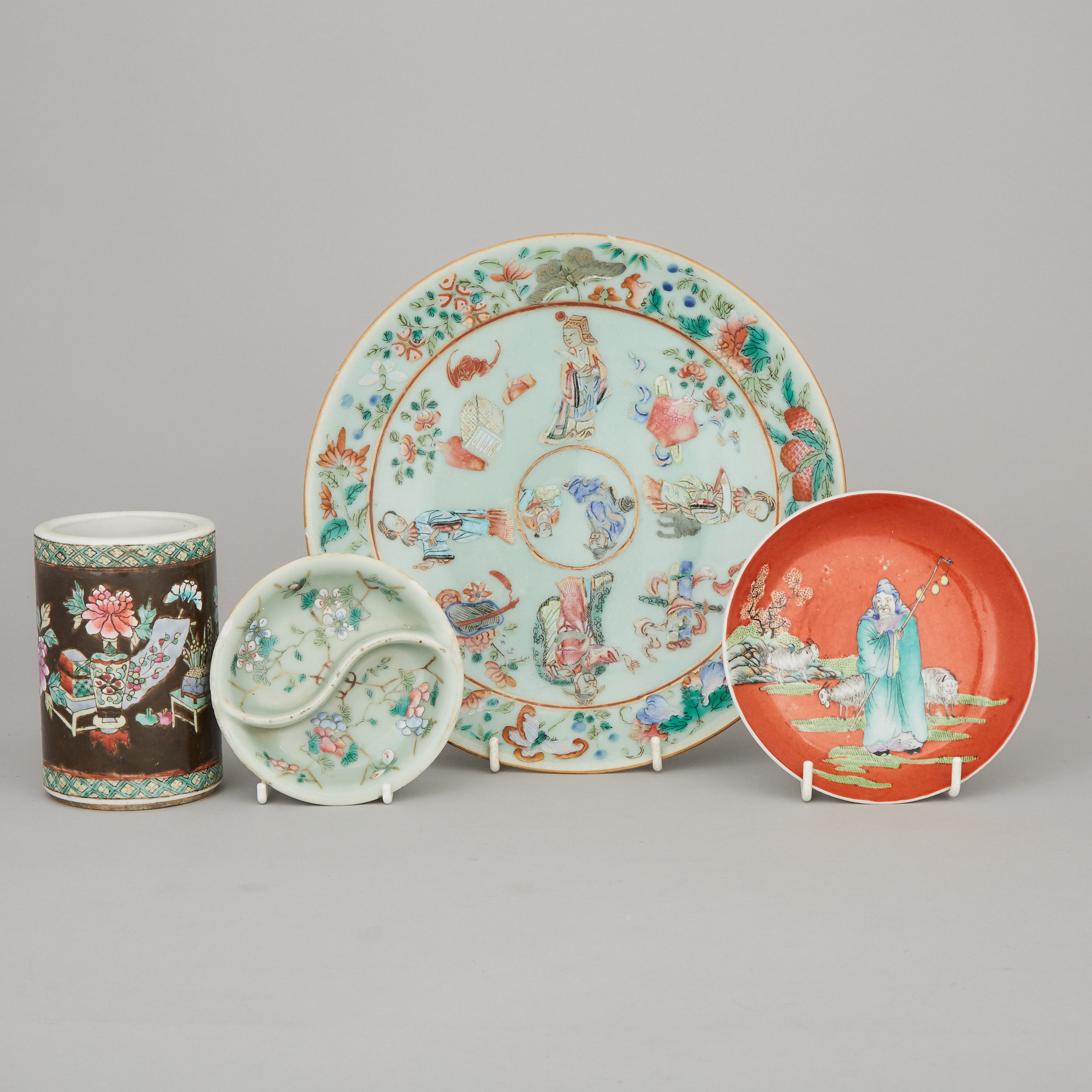 A Group of Four Porcelain Wares, 19th/Early 20th Century