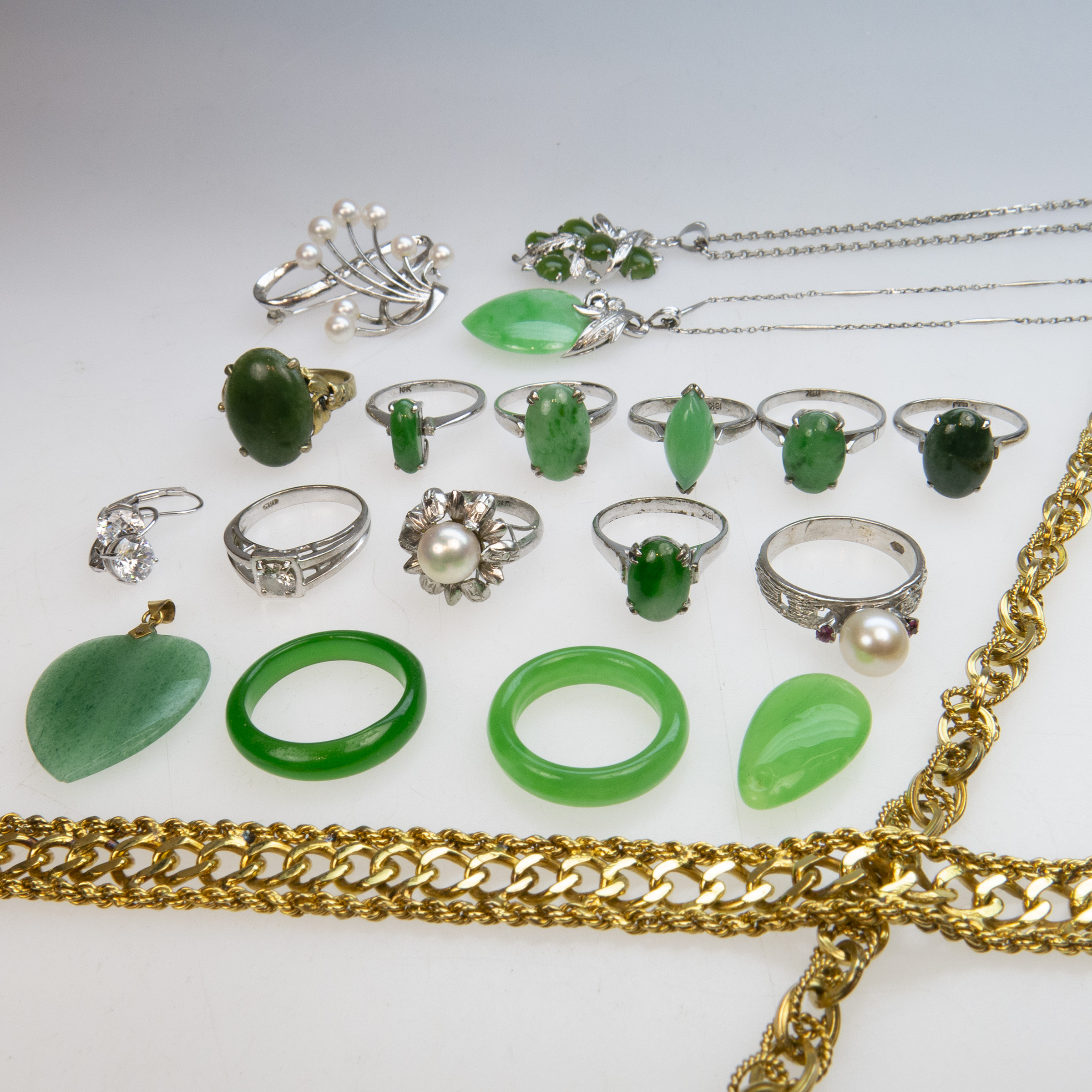 Quantity of Silver and Costume Jewellery