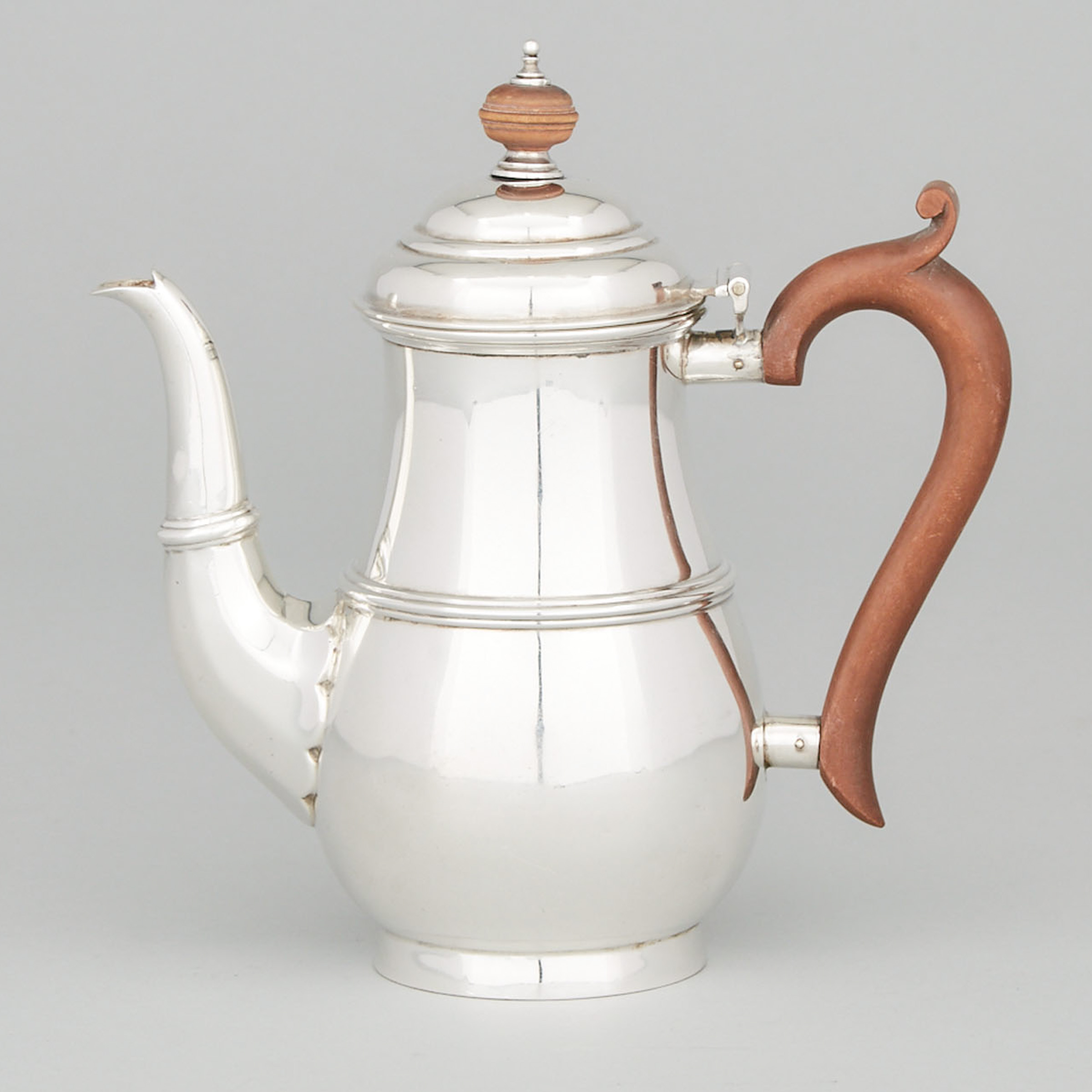 English Silver Small Coffee Pot, Goldsmiths & Silversmiths Co., London, 1929
