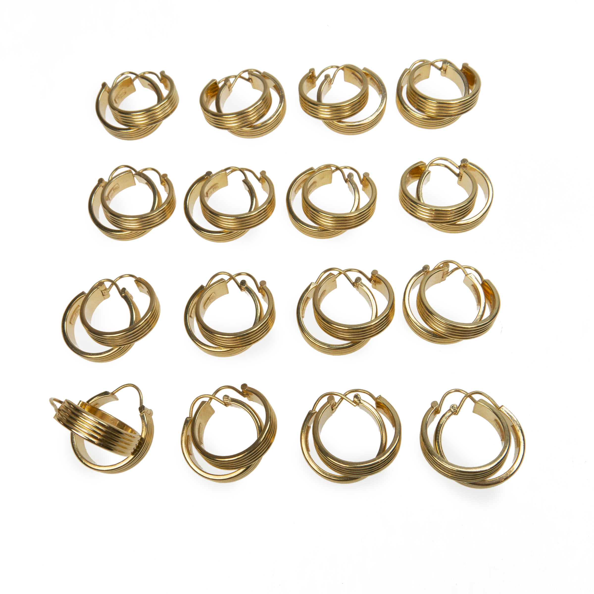 16 X Pairs Of 18K Yellow Gold Hoop Earrings
