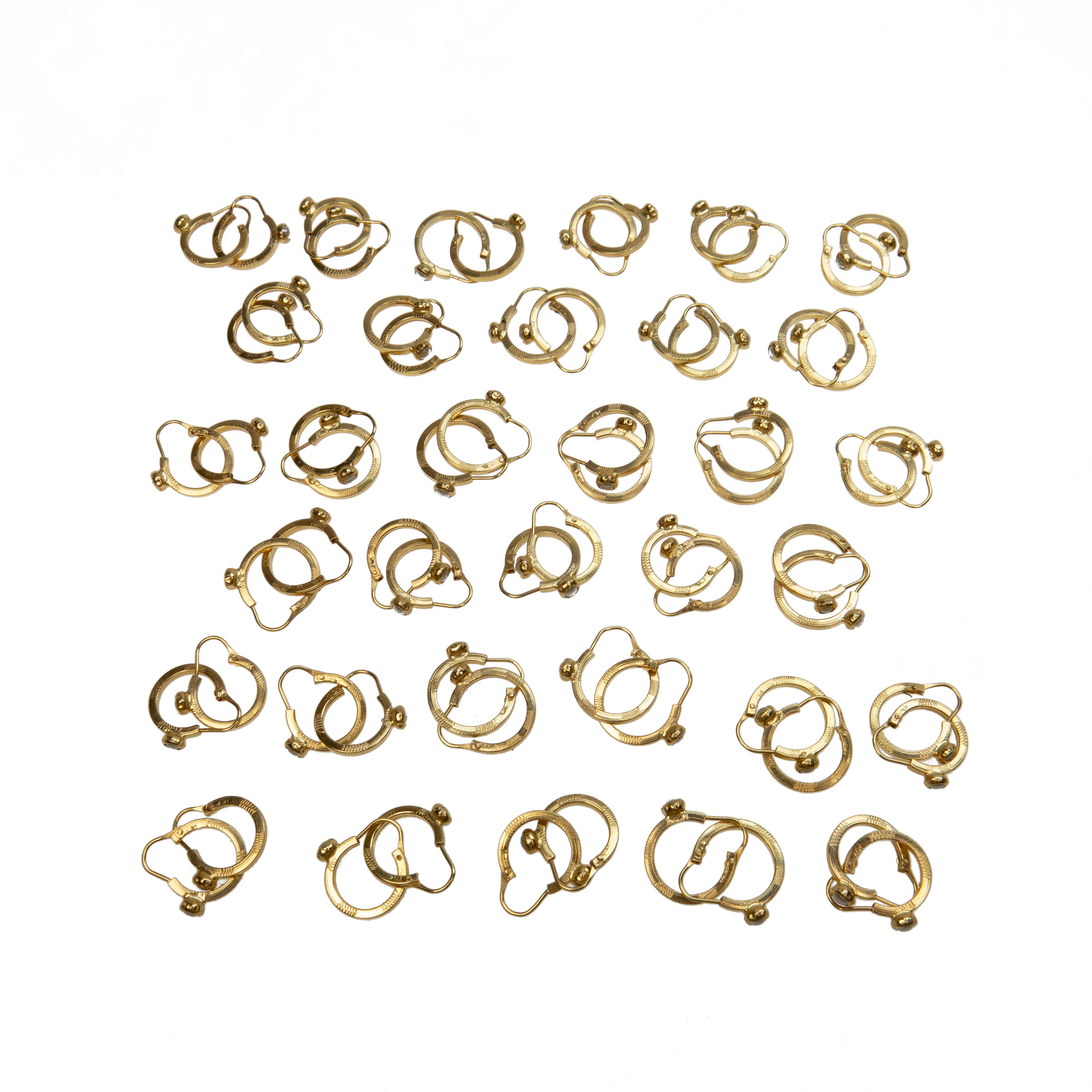 33 x Pairs Of 18K Yellow Gold Hoop Earrings
