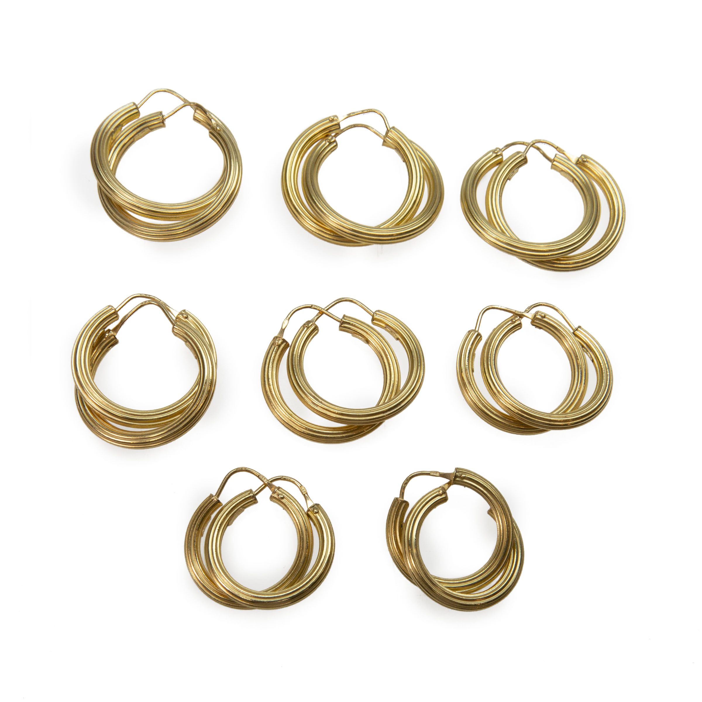 8 X Pairs Of 18K Yellow Gold Hoop Earrings