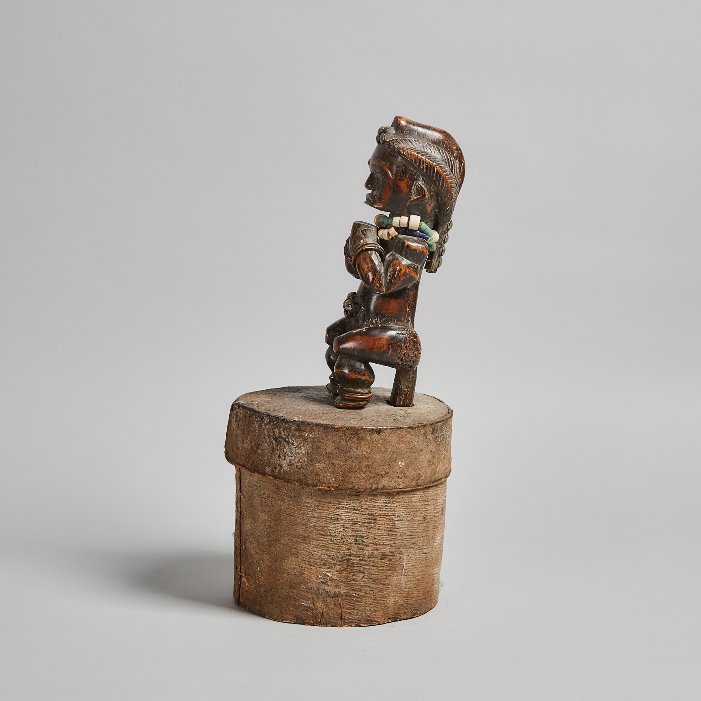 Fang Byeri Figure on Bark Box, Central Africa