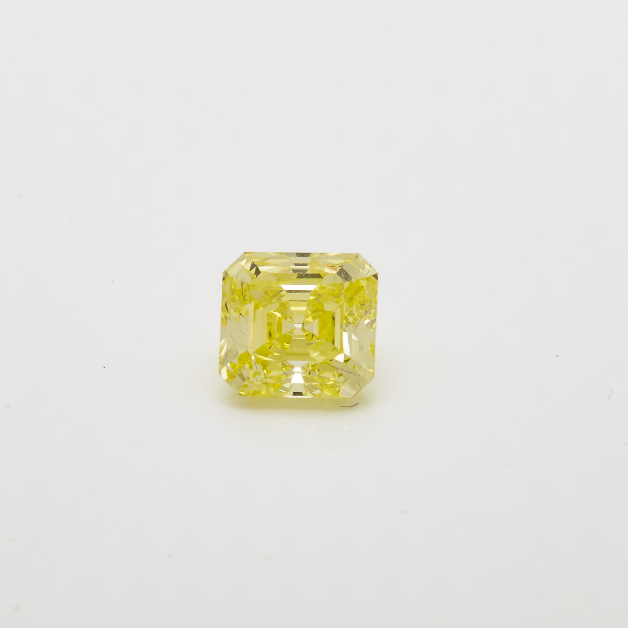 Unmounted Emerald Cut Yellow Diamond