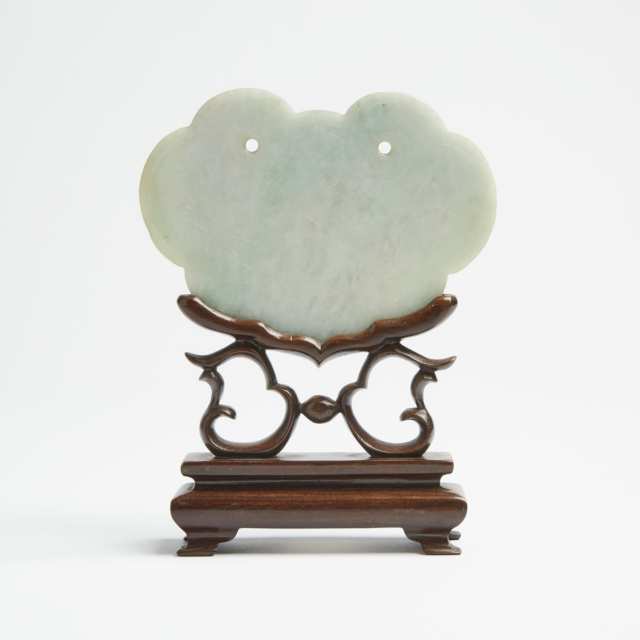 A Jadeite Ruyi Head-Shaped Plaque with Stand, Late Qing Dynasty