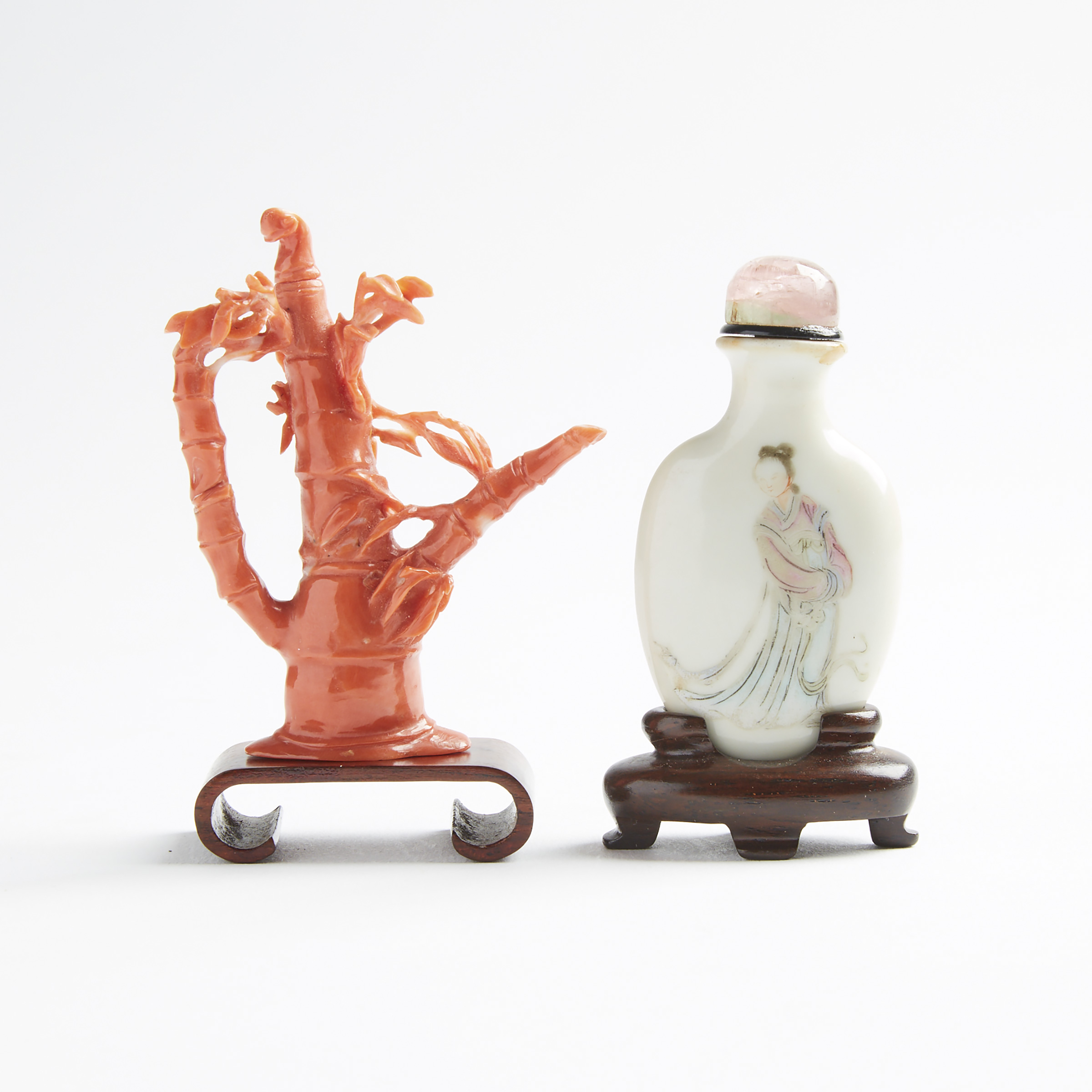 A Coral Carved 'Bamboo Stalk-Form Teapot' Snuff Bottle, 19th Century