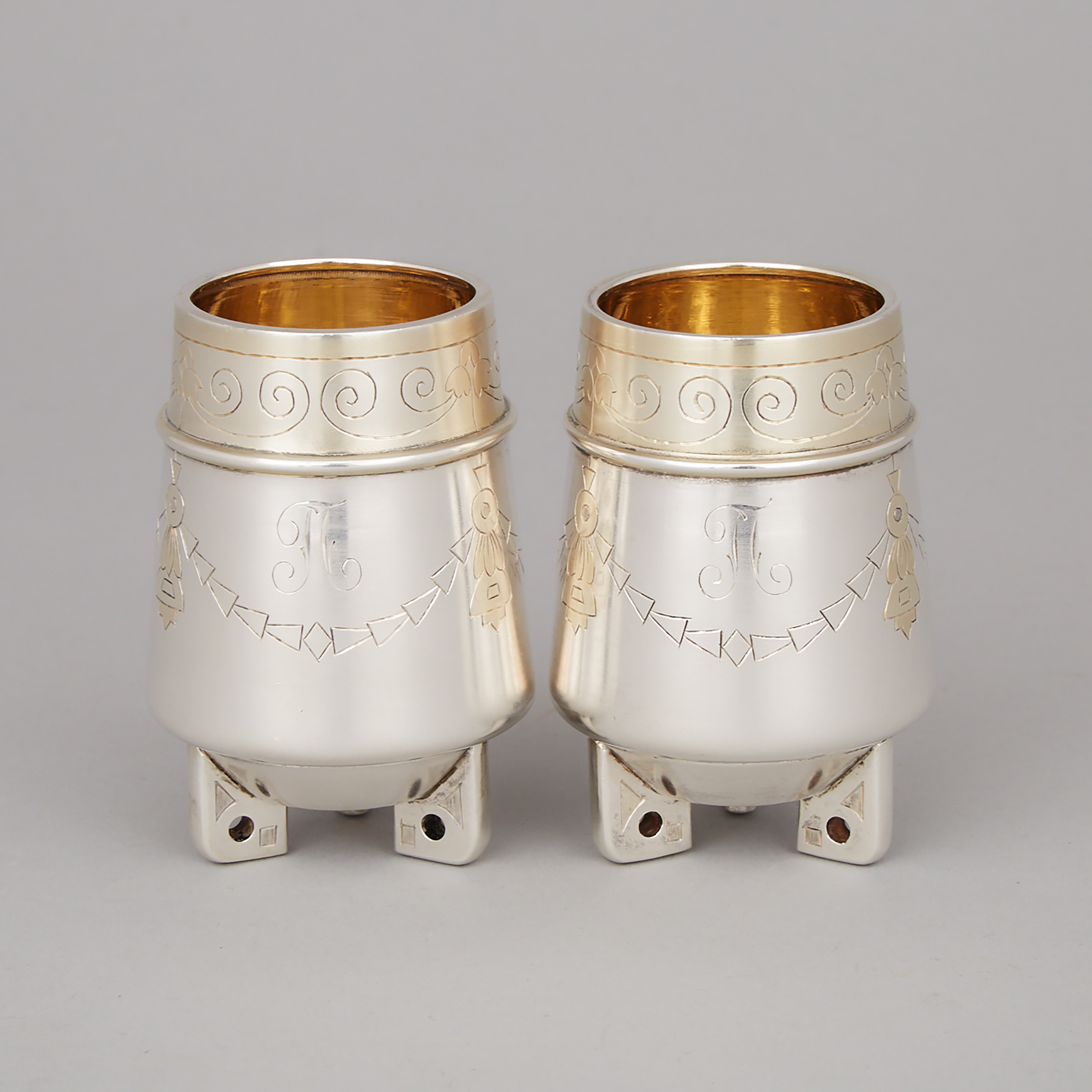 Pair of Russian Silver Small Vases, Ivan Khlebnikov, Moscow, c.1908-17