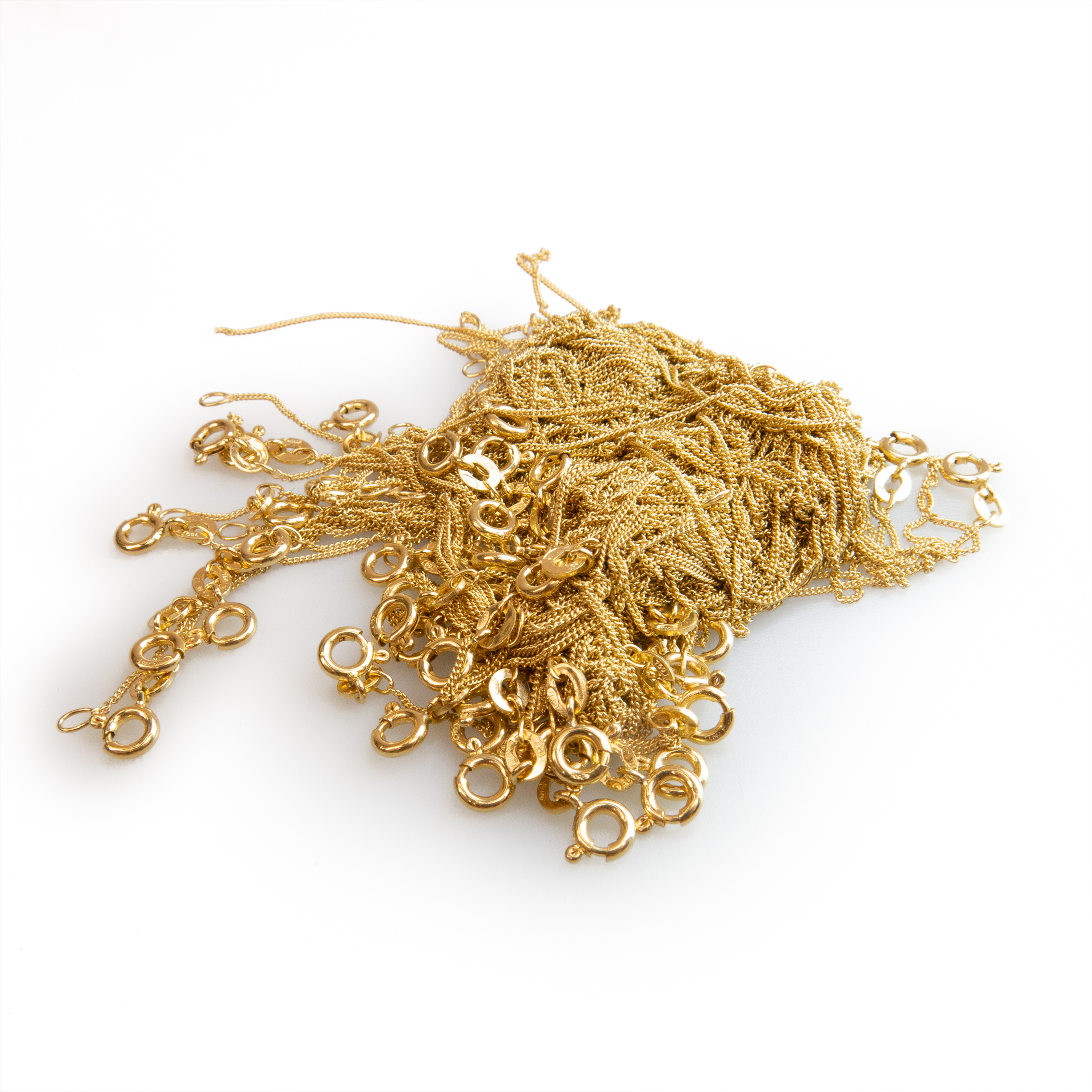 Approximately 46 x 18k Yellow Gold Fine Chains
