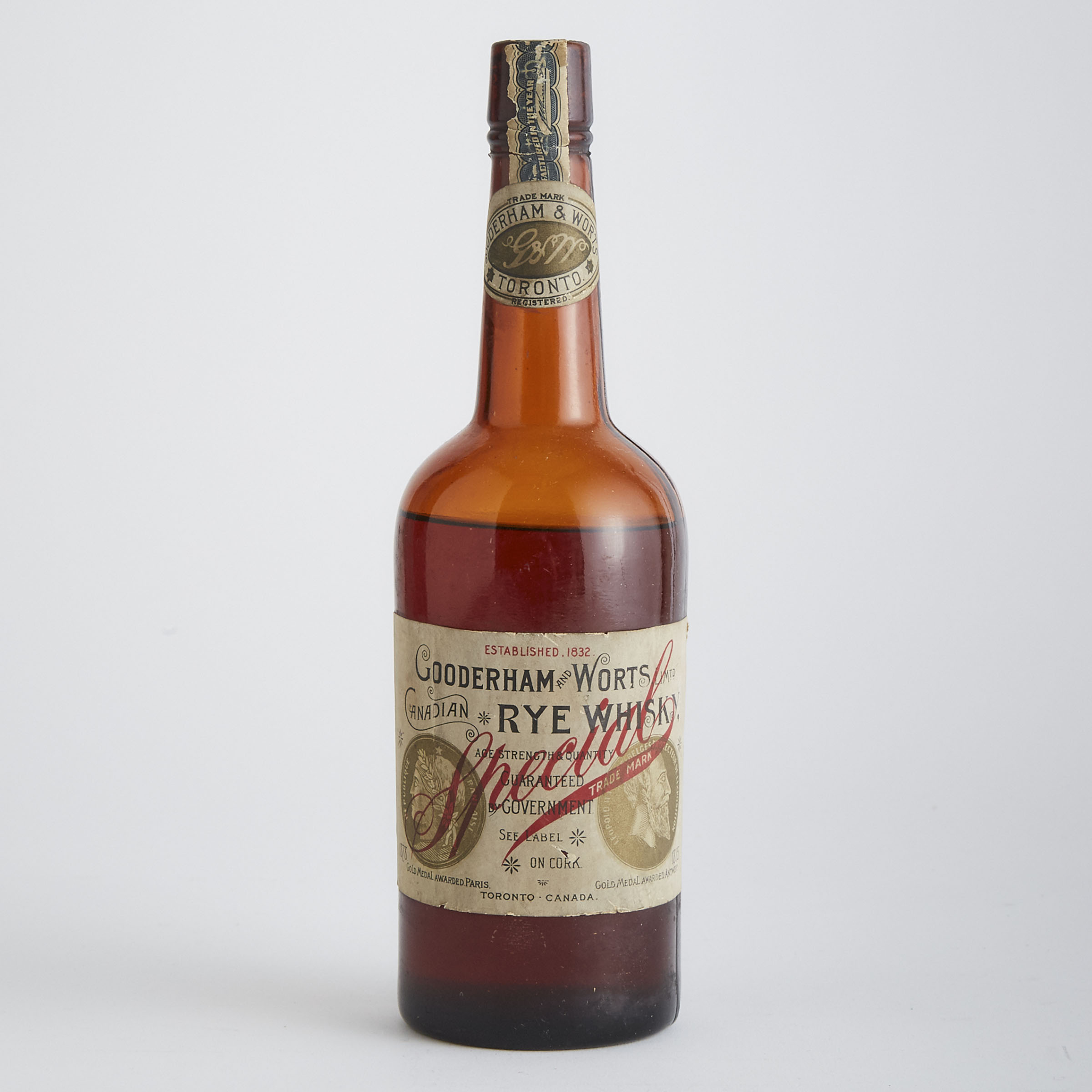 GOODERHAM AND WORTS CANADIAN RYE WHISKY (ONE 25 OZ?)