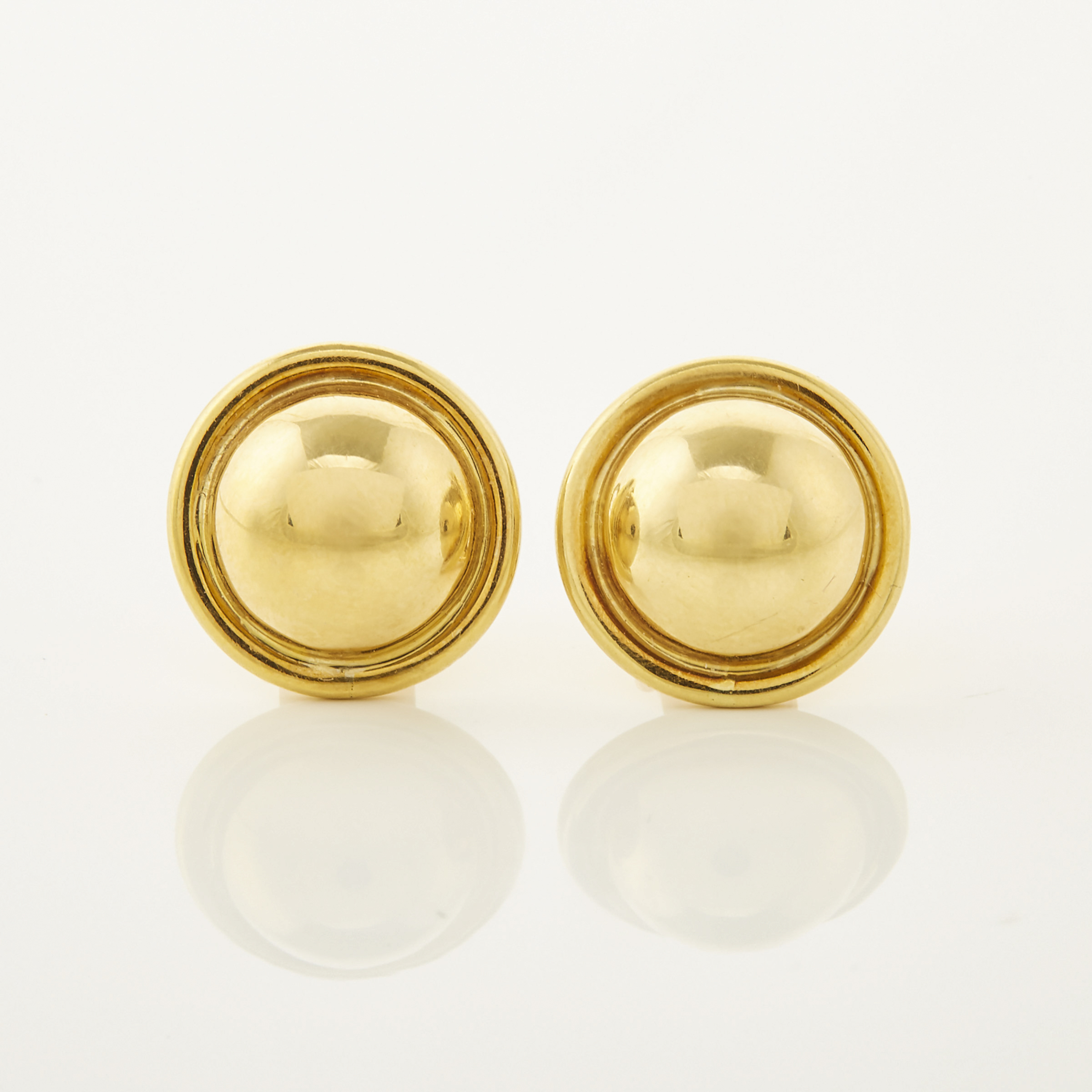 Pair of 18k Yellow Gold Domed Button Earrings