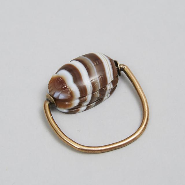 Etruscan Banded Agate Scaraboid Ring, 5th-4th century B.C.