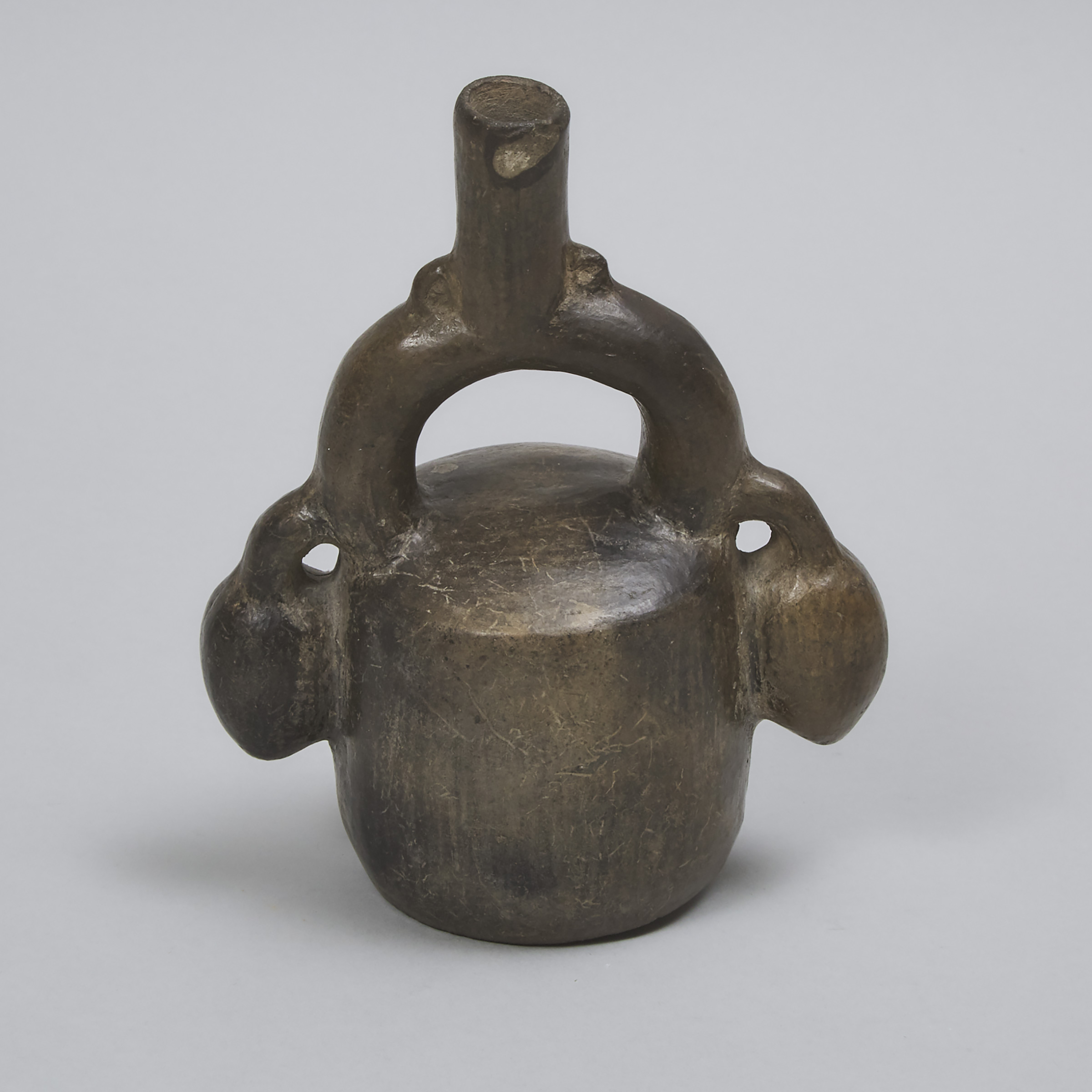 Chimu (Peru) Greyware Pottery Stirrup Spout Vessel, 900-1470 A.D.