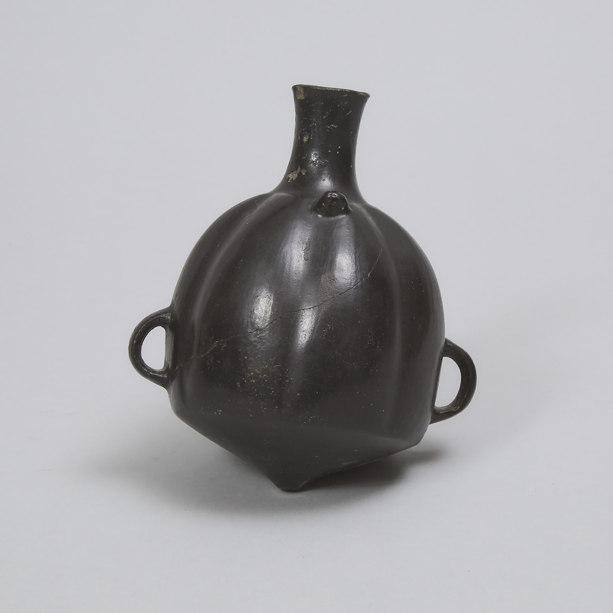 Inca-Chimu Blackware Pottery Gourd Form Vessel, 1000-1470