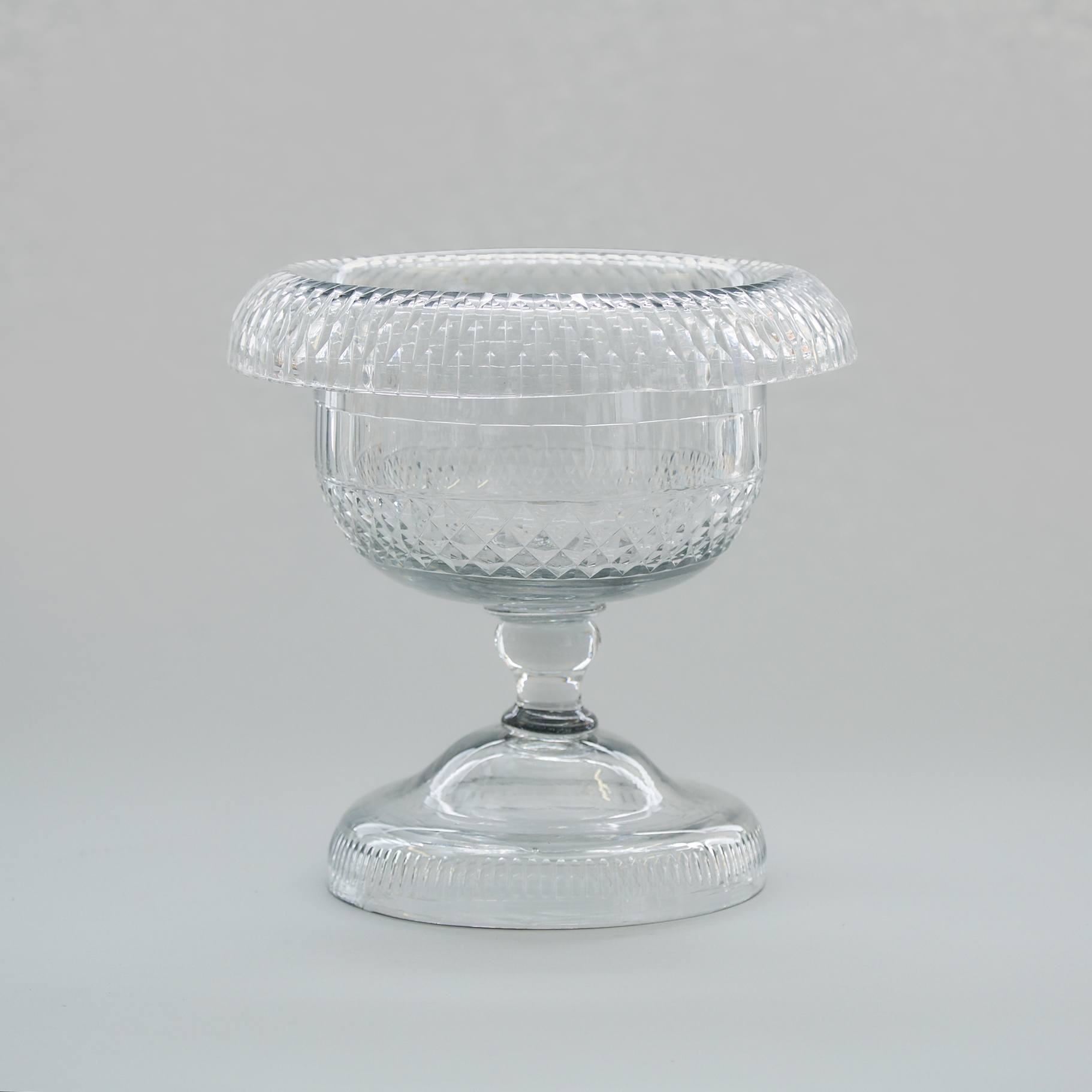 Anglo-Irish Cut Glass Pedestal Footed Bowl, early 19th century