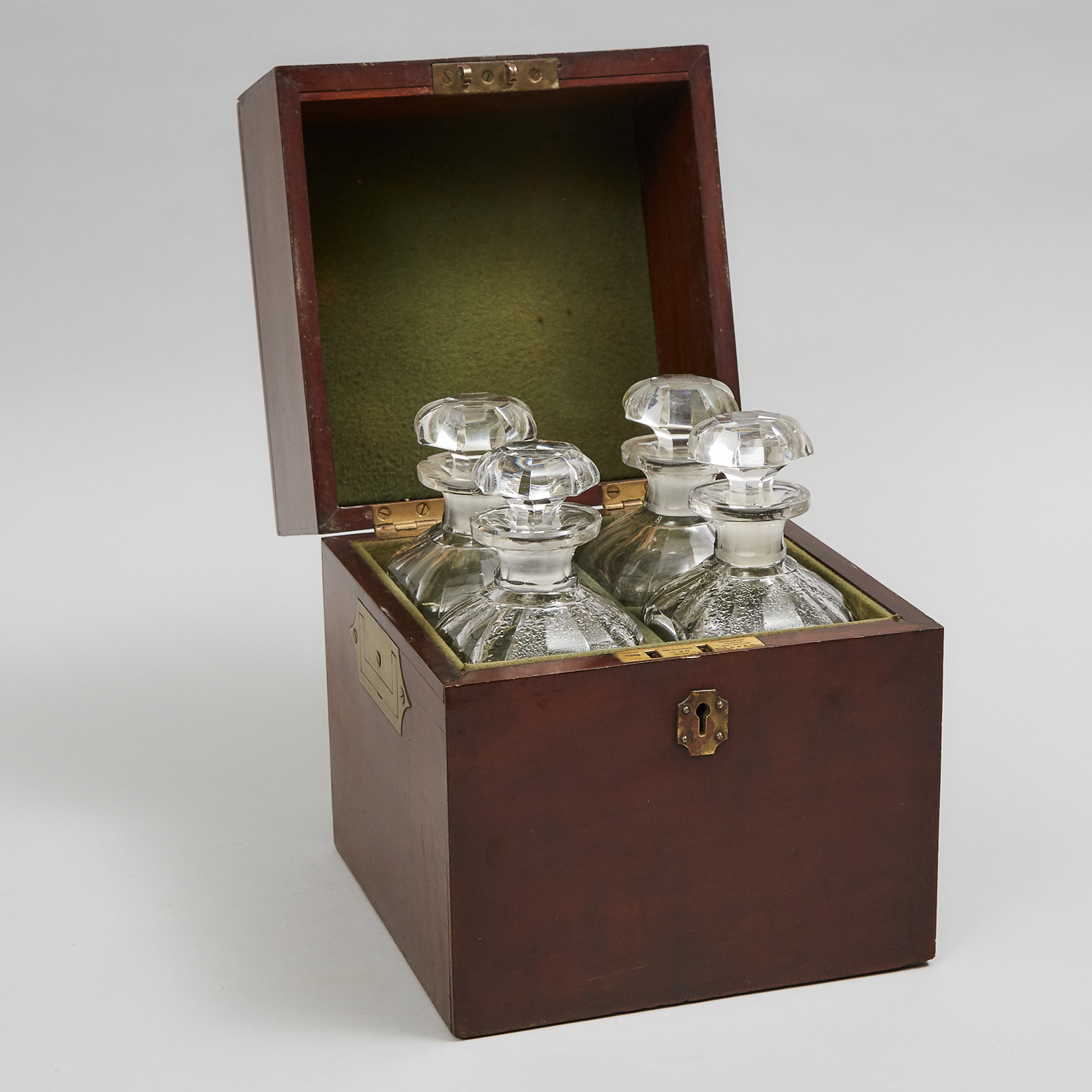 English Mahogany Decanter Box, London, 19th century
