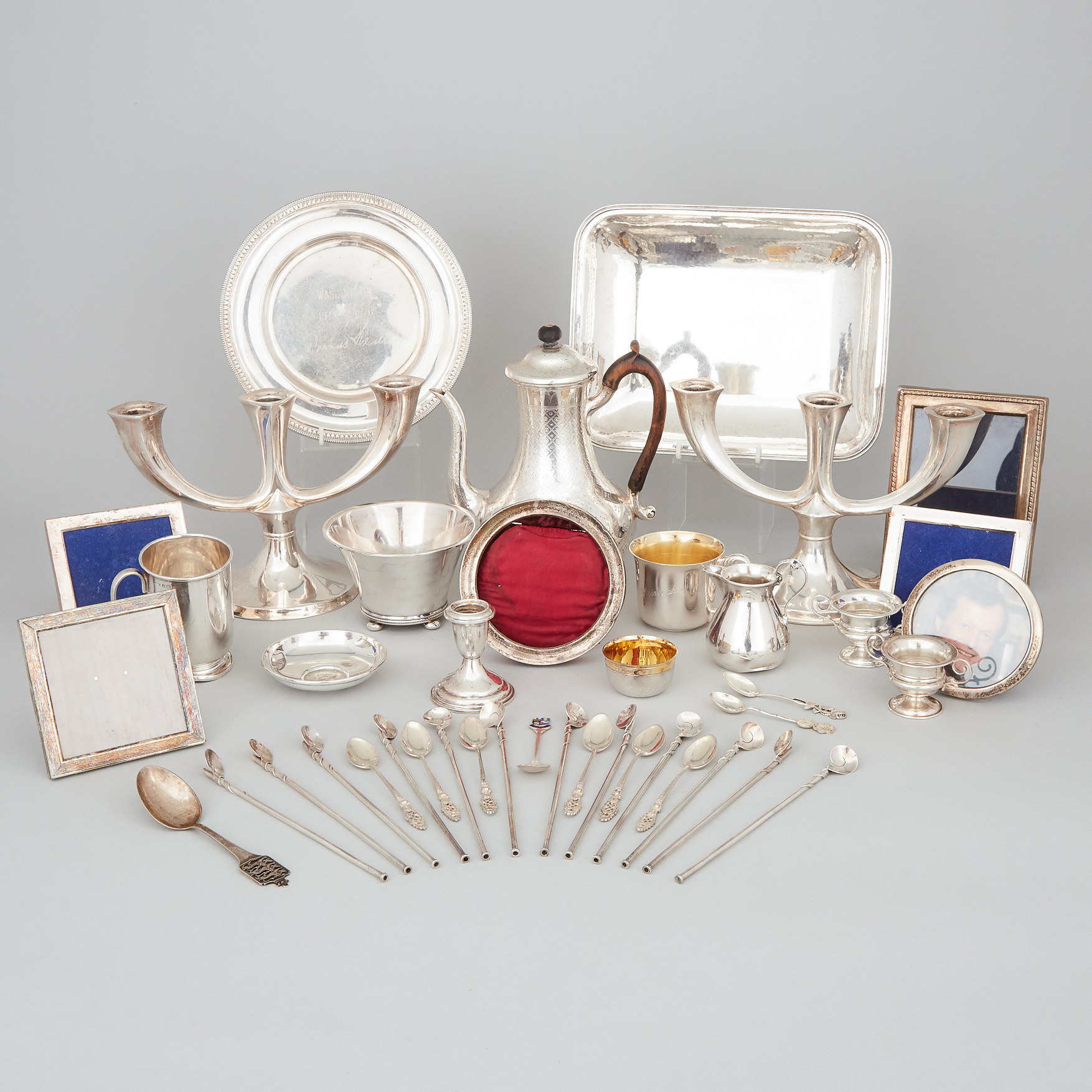 Group of Mainly Continental, English and North American Silver, 19th/20th century