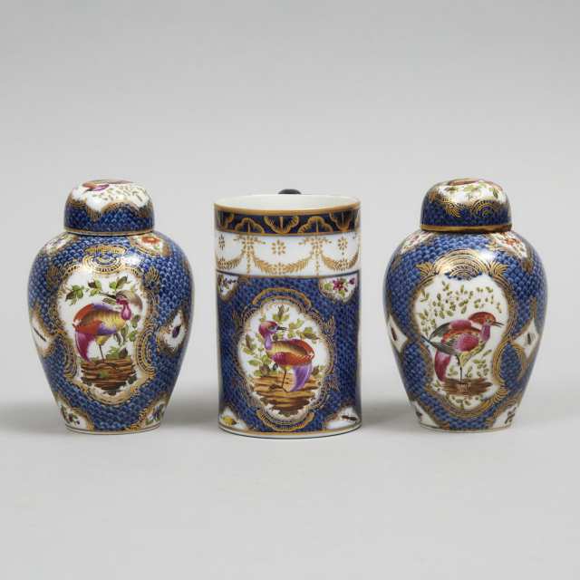 Pair of Samson ‘Worcester’ Scale Blue Ground Tea Canisters and a Mug, early 20th century