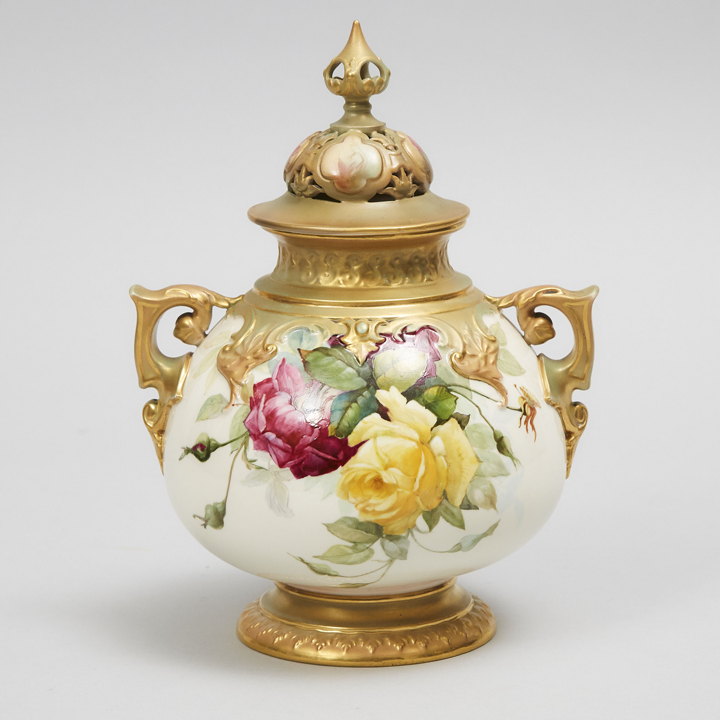 Royal Worcester 'Hadley Roses' Two-Handled Potpourri Vase and Cover, 1907