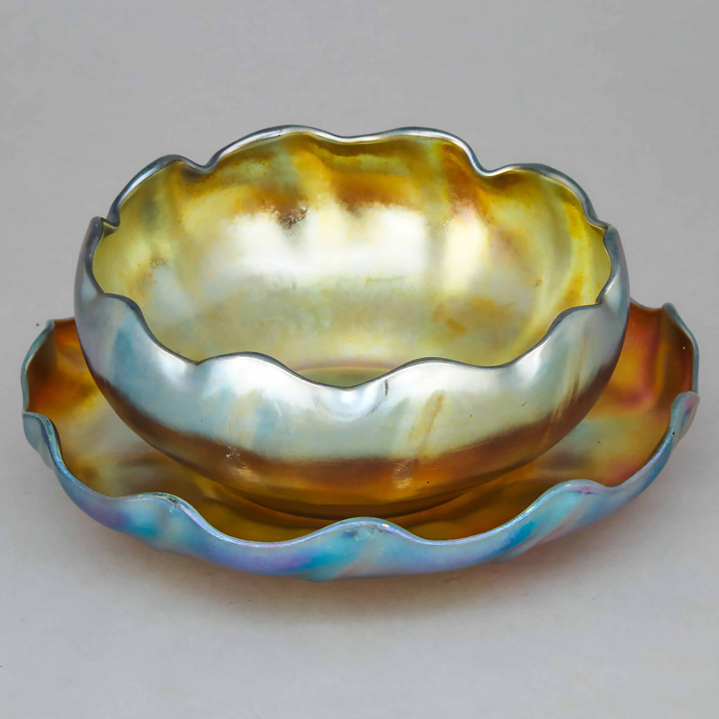 Tiffany 'Favrile' Iridescent Glass Finger Bowl and Stand, early 20th century