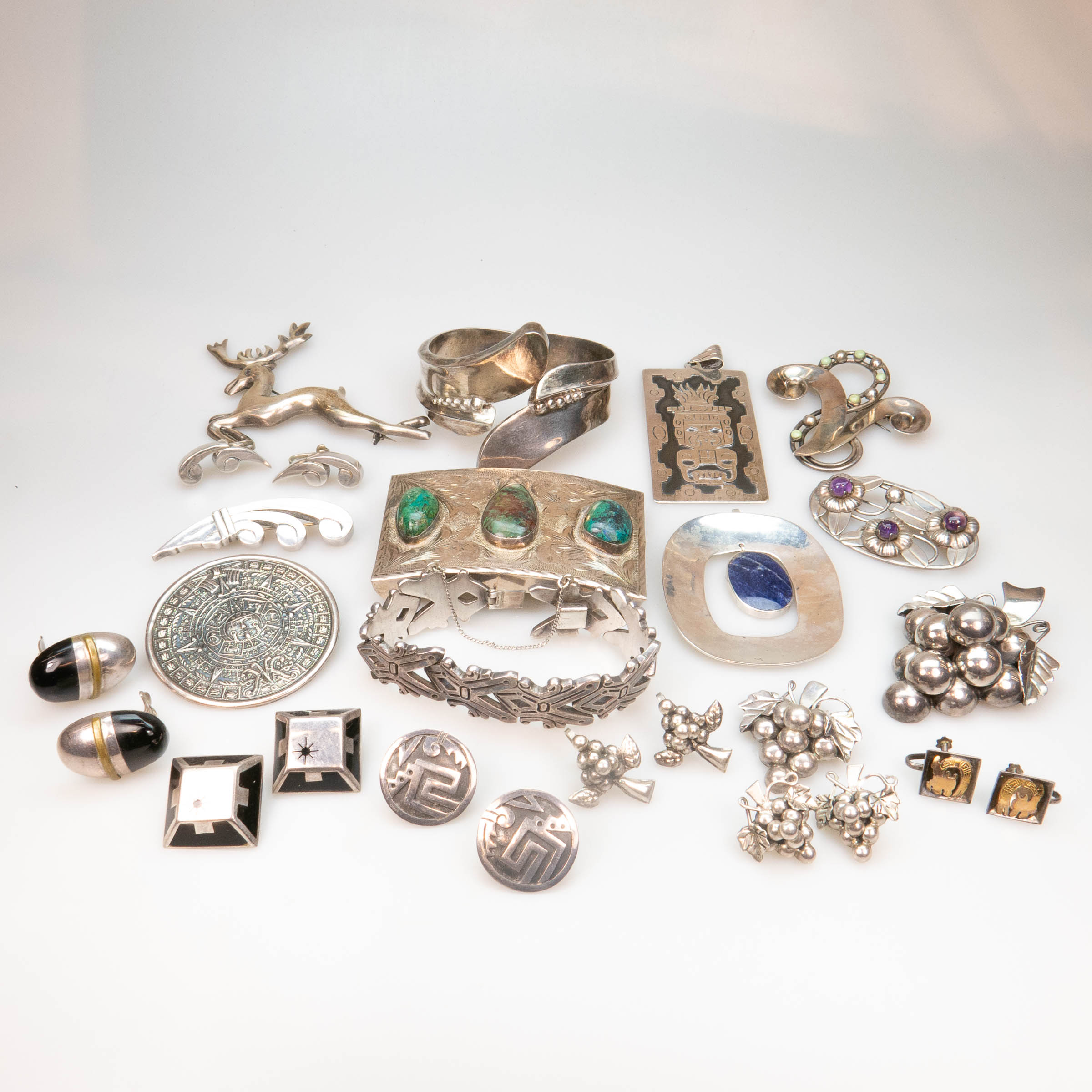 Quantity Of Mexican Silver Jewellery 