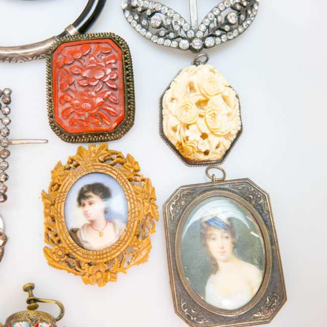 Quantity Of Various Jewellery And Accessories