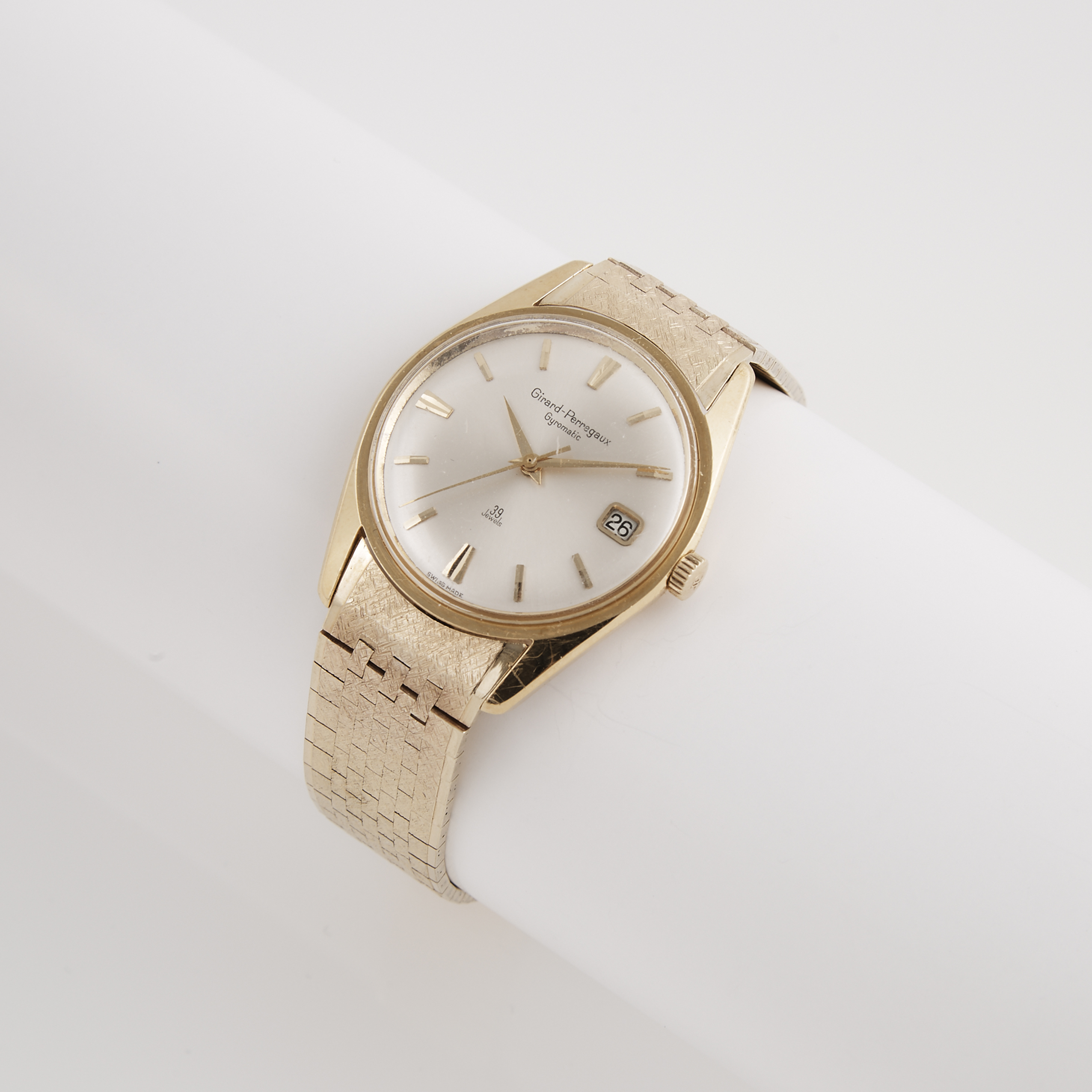 Girard-Perregaux Gyromax Wristwatch, with date