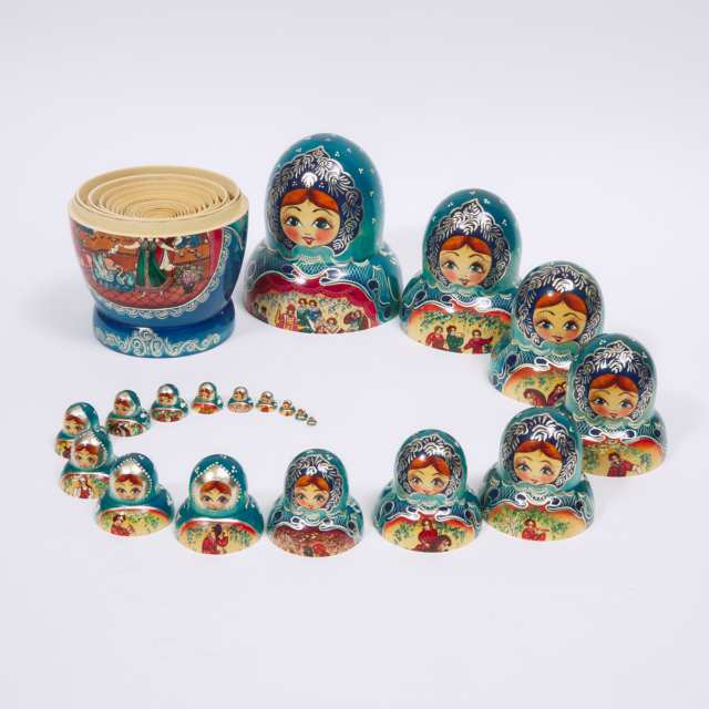 Set of 20 Matryoshka Nesting Dolls, late 20th century