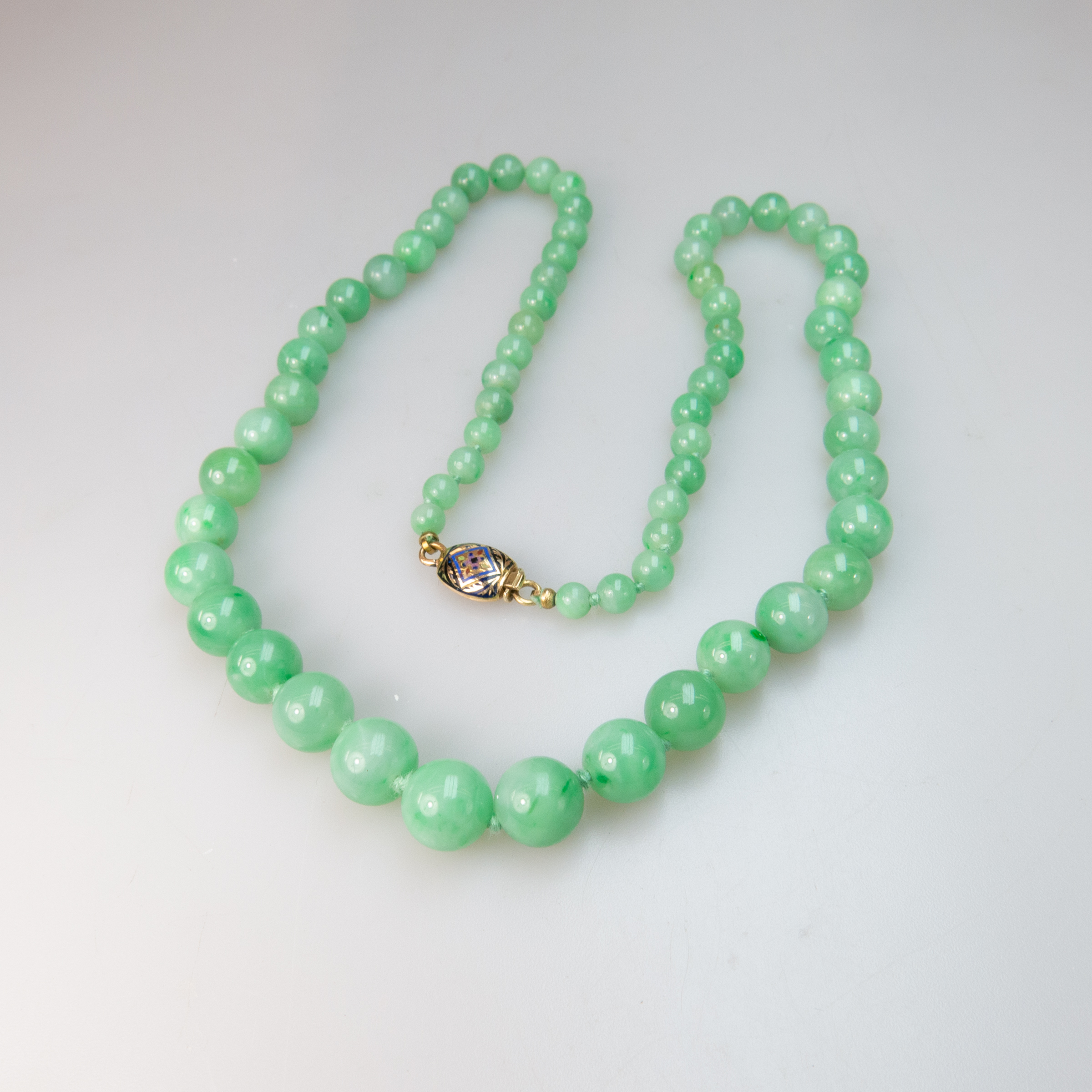 Single Graduated Strand Of Jadeite Beads