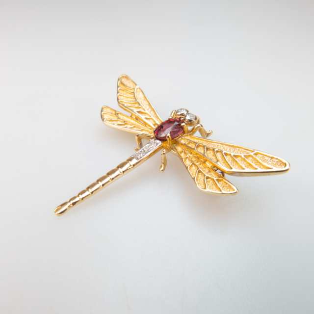 14k Yellow Gold Dragonfly Pin