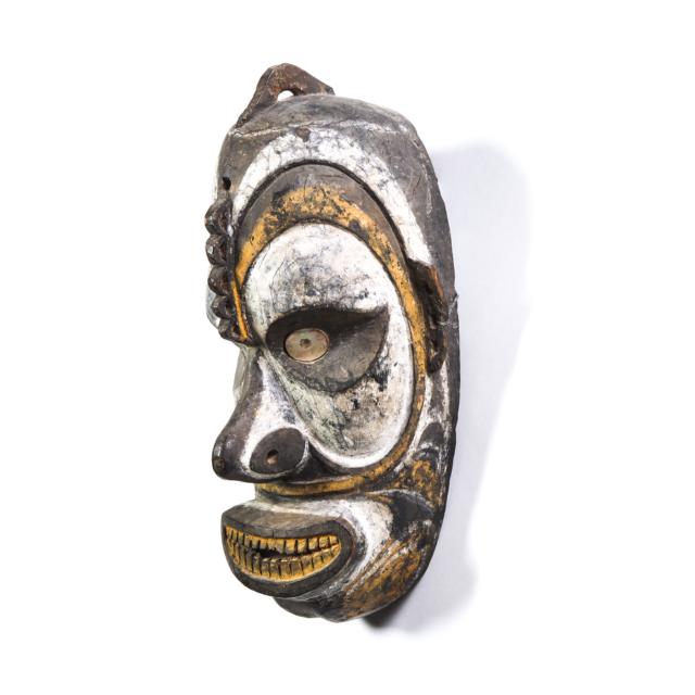 Unidentified Mask, possibly Papua New Guinea, mid to late 20th century