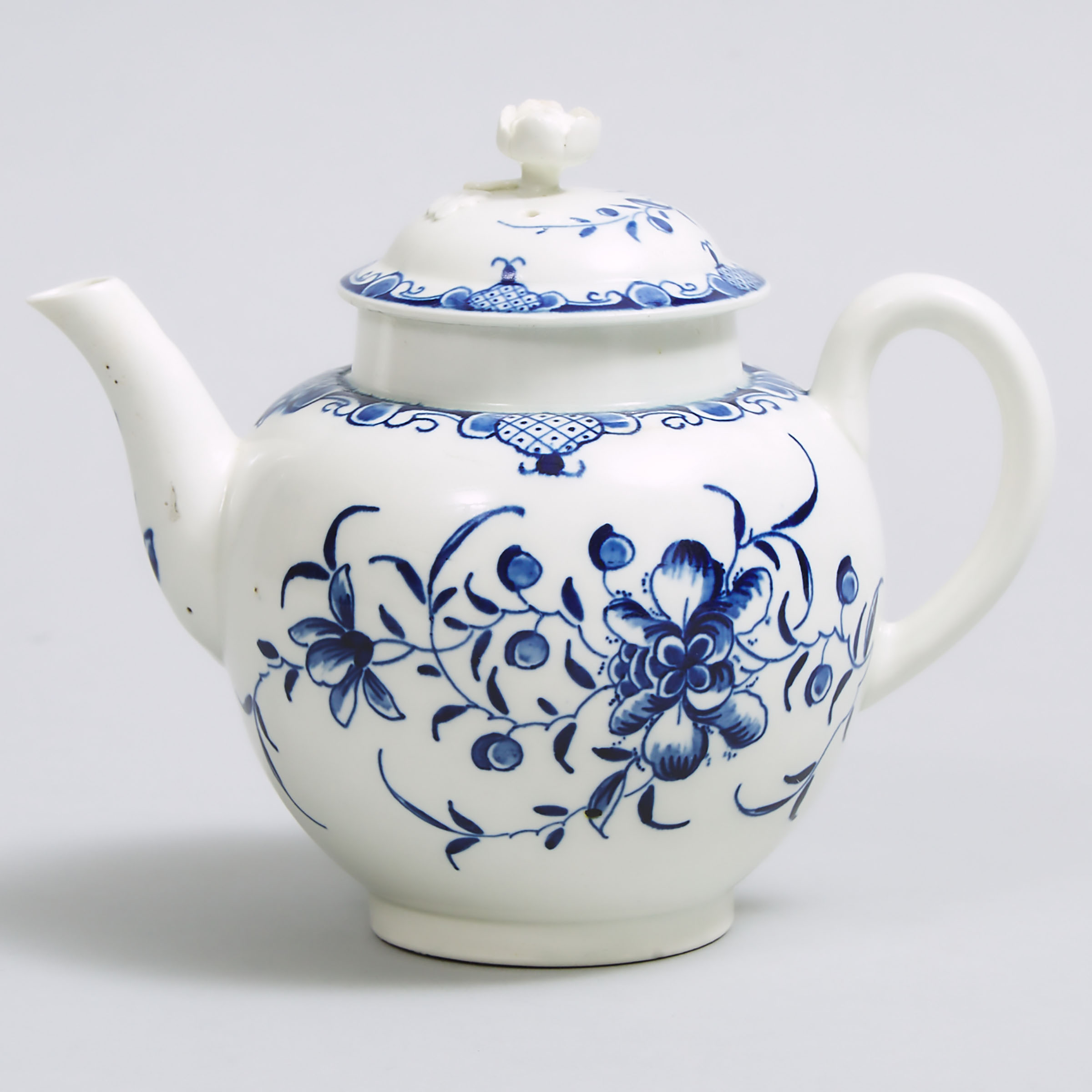 Worcester 'Mansfield' Pattern Teapot, c.1770
