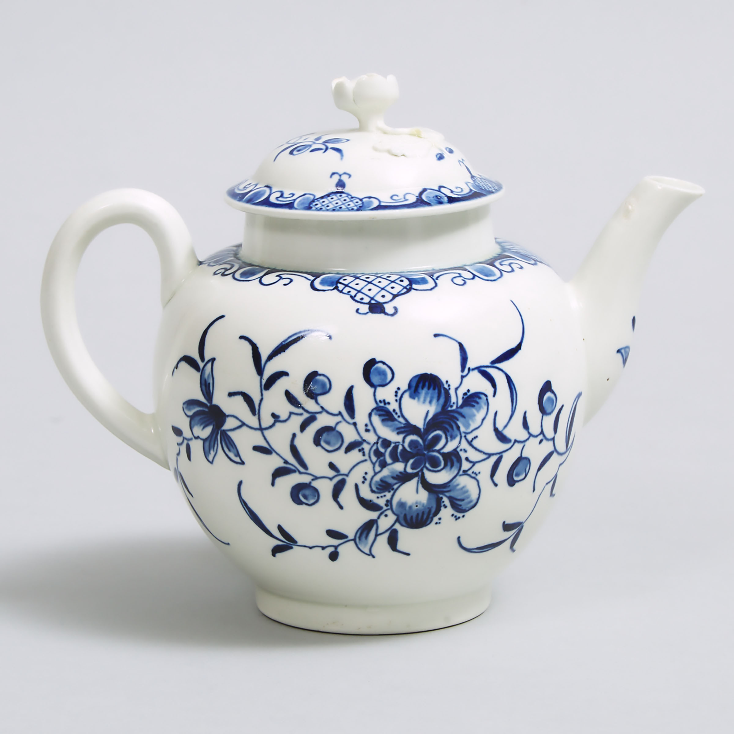 Worcester 'Mansfield' Pattern Teapot, c.1770