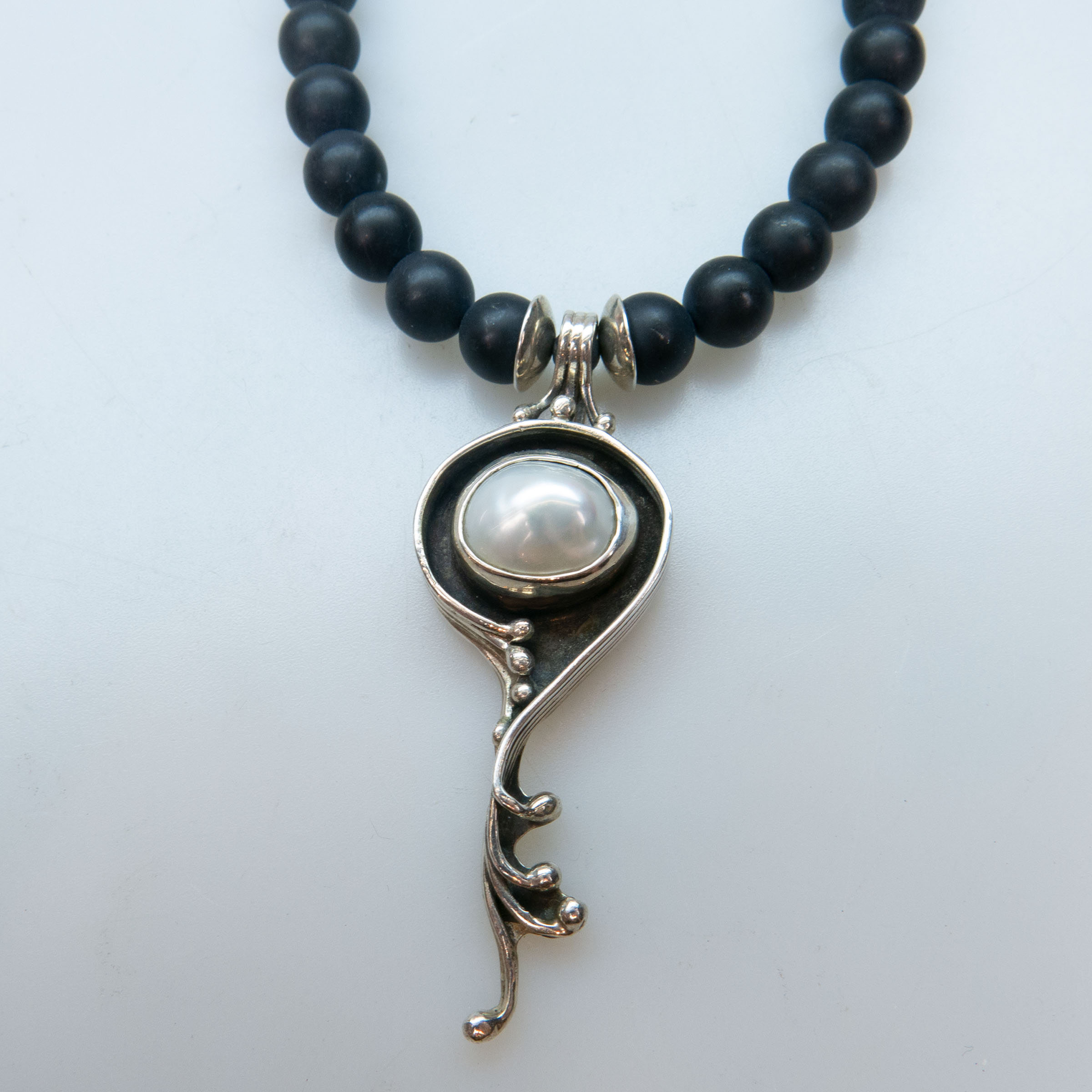 Elaine Wigle Canadian Onyx Bead Necklace