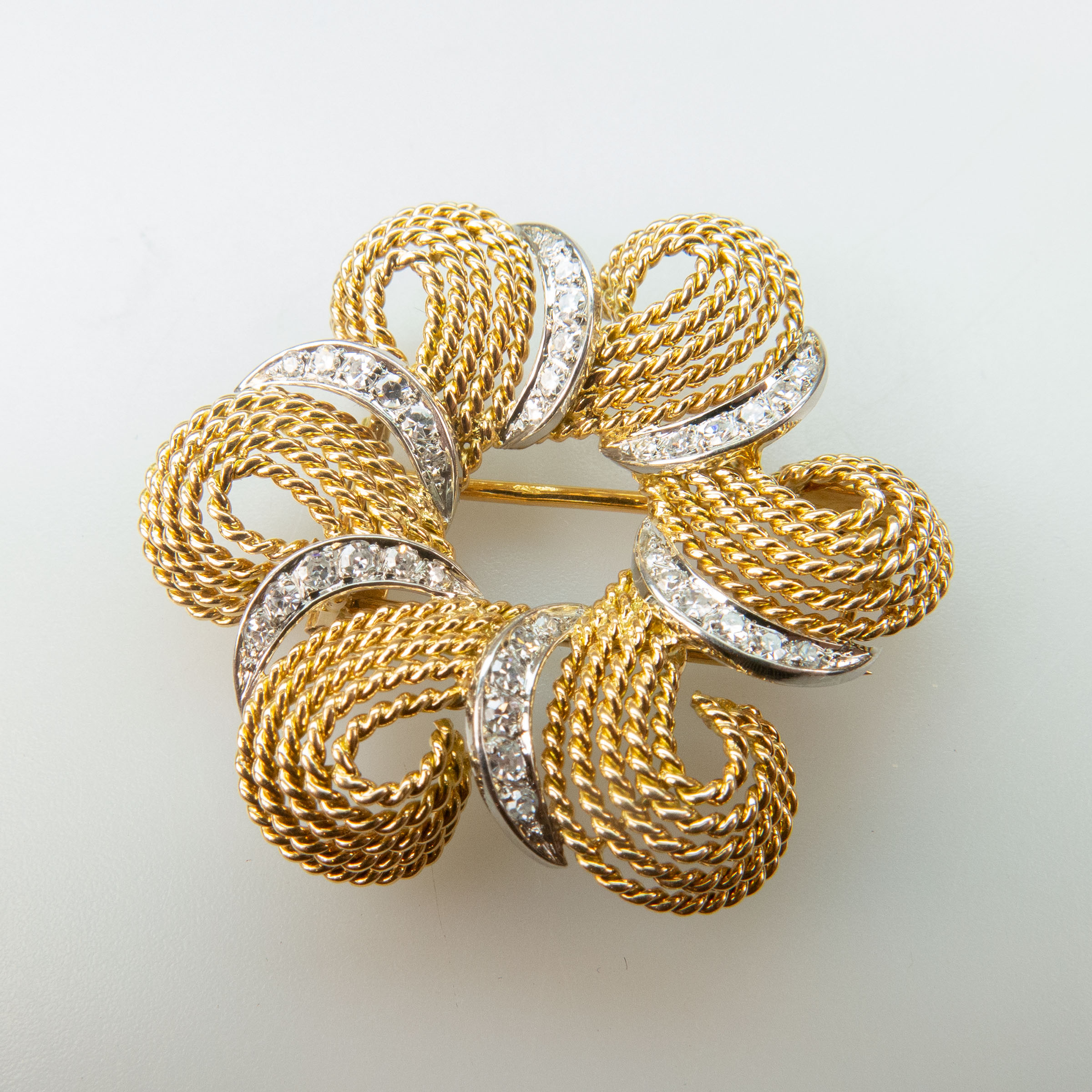 Mauboussin French 18k Yellow Gold Brooch