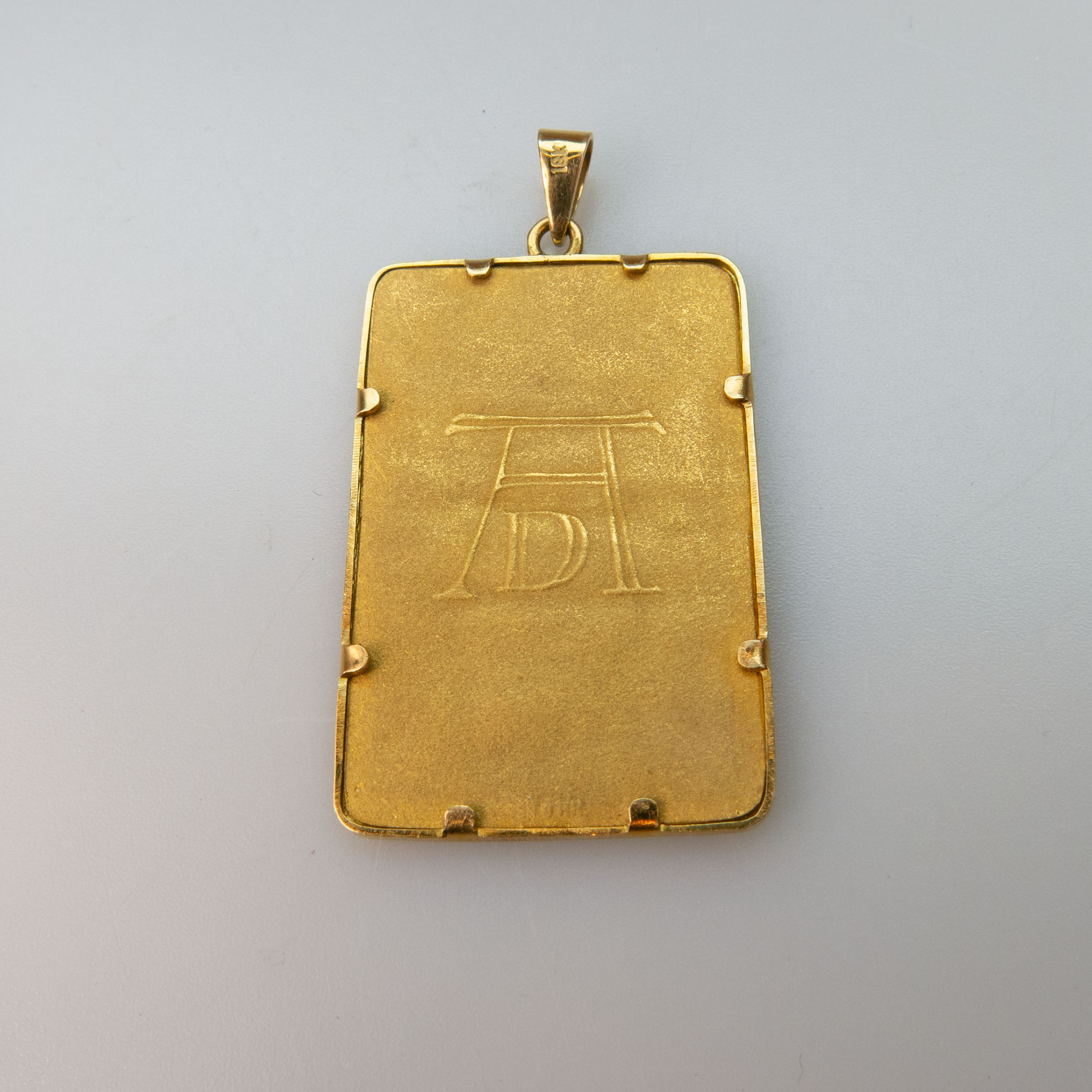 18k Yellow Gold Rectangular Pendant