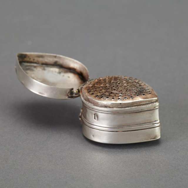 Continental Silver Drop-Shaped Nutmeg Grater, c.1690