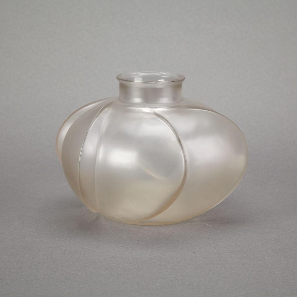 ‘Perigord’, Lalique Moulded and Frosted Glass Vase, 1930s