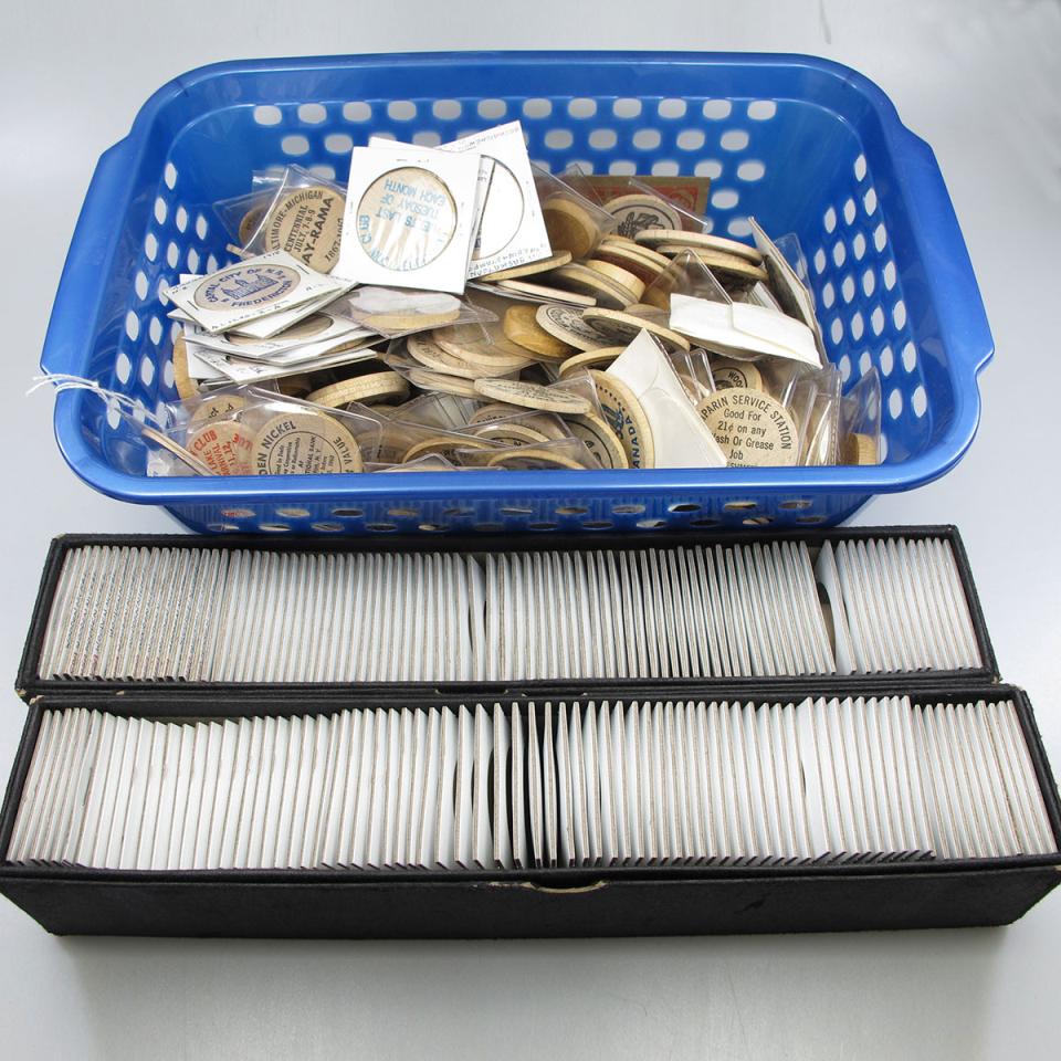 Large Quantity Of Canadian And American Wooden Nickels