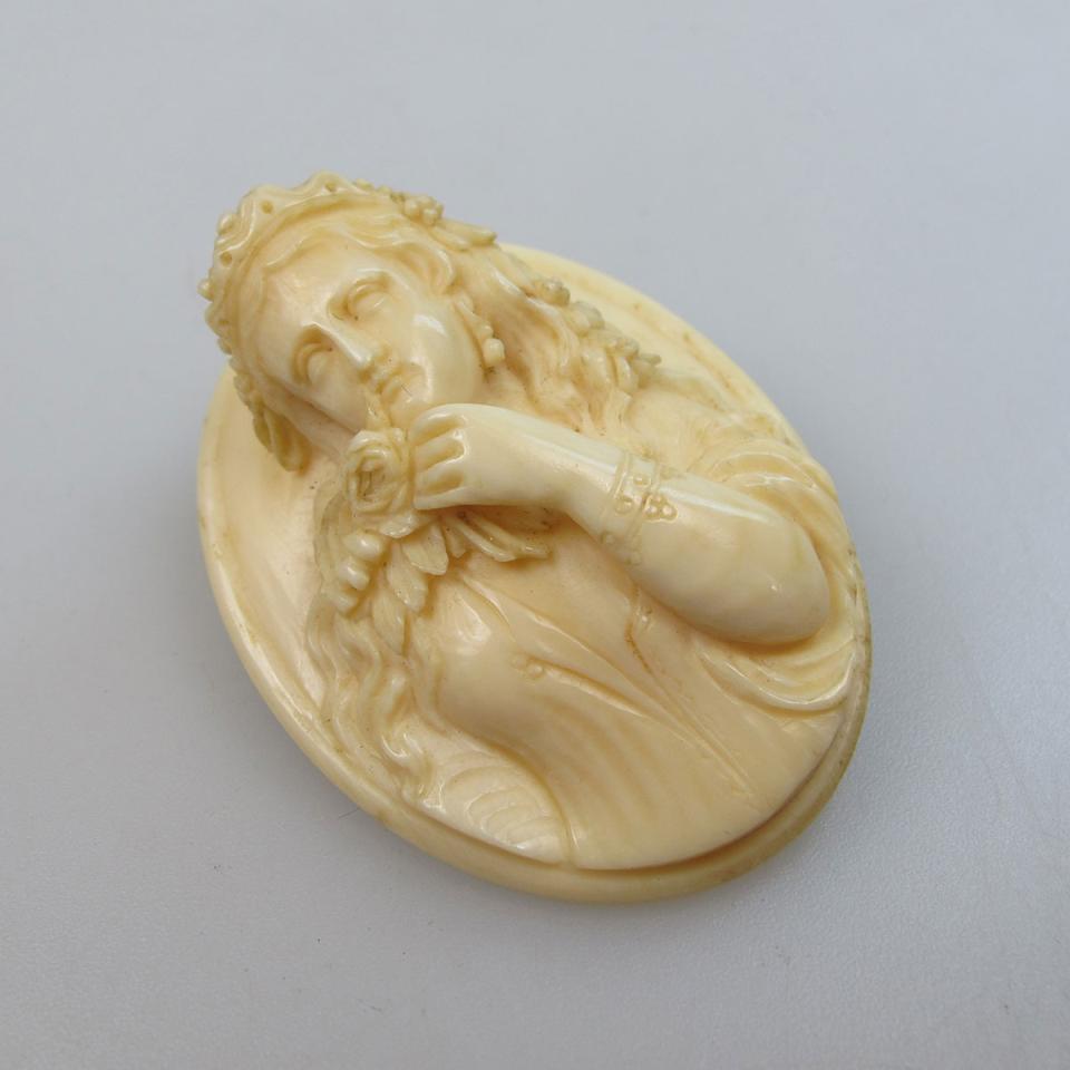 Oval Carved Ivory Cameo Pin