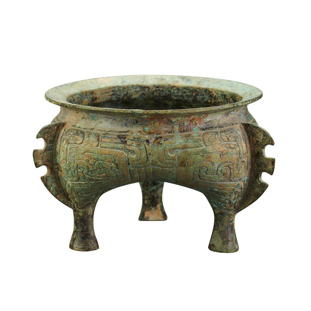 Bronze Ritual Food Vessel, Ding, Possibly Shang Dynasty