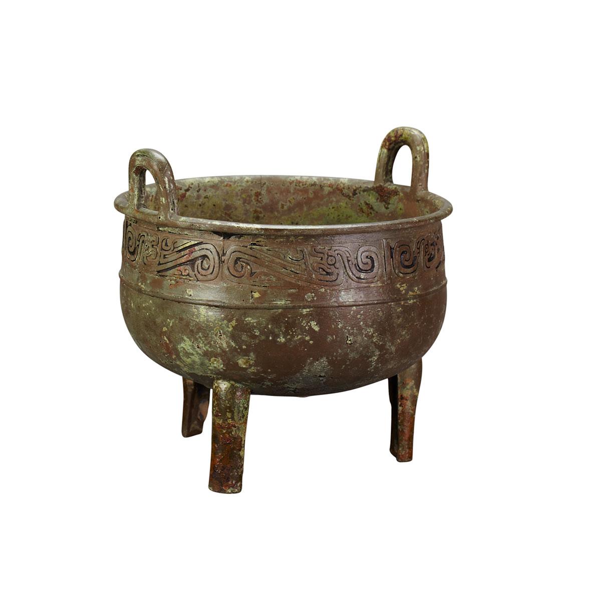 Well-Cast Bronze Ritual Food Vessel, Ding, Western Zhou Dynasty, 10th to 8th Century BC