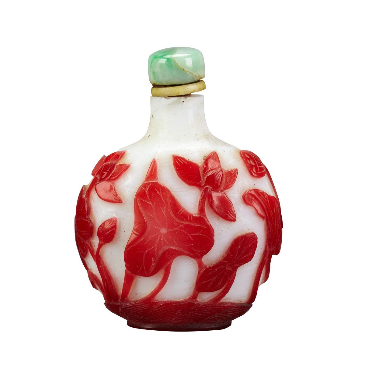 Red Overlay White Peking Glass Snuff Bottle, 19th Century